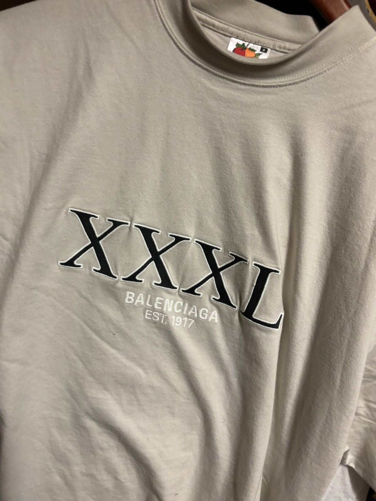 Balenciaga balenciaga XXXL reversible tee Size US S / EU 44-46 / 1 - 3 Thumbnail