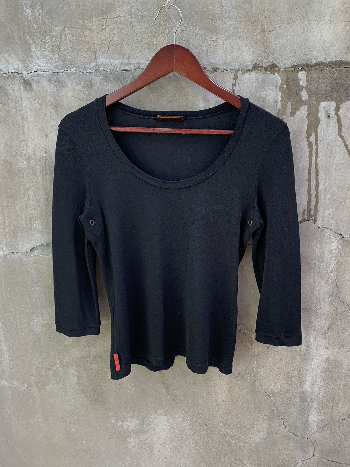 Prada Red Tab Scoop Neck Sweater Size M / US 6-8 / IT 42-44 - 1 Thumbnail
