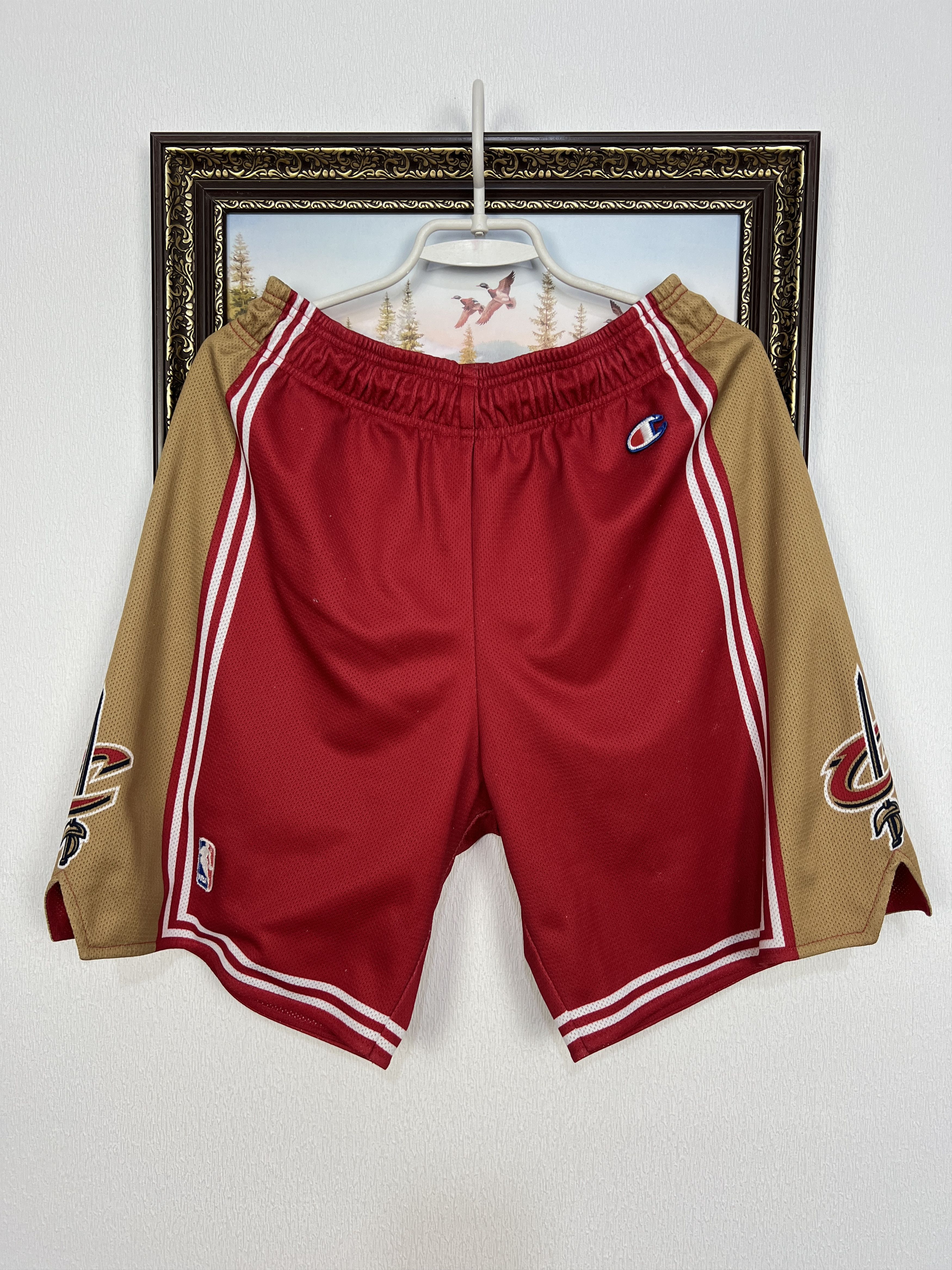 Champion Vintage 90's NBA Cleveland Cavaliers Shorts Champion James M Size US 32 / EU 48 - 1 Thumbnail