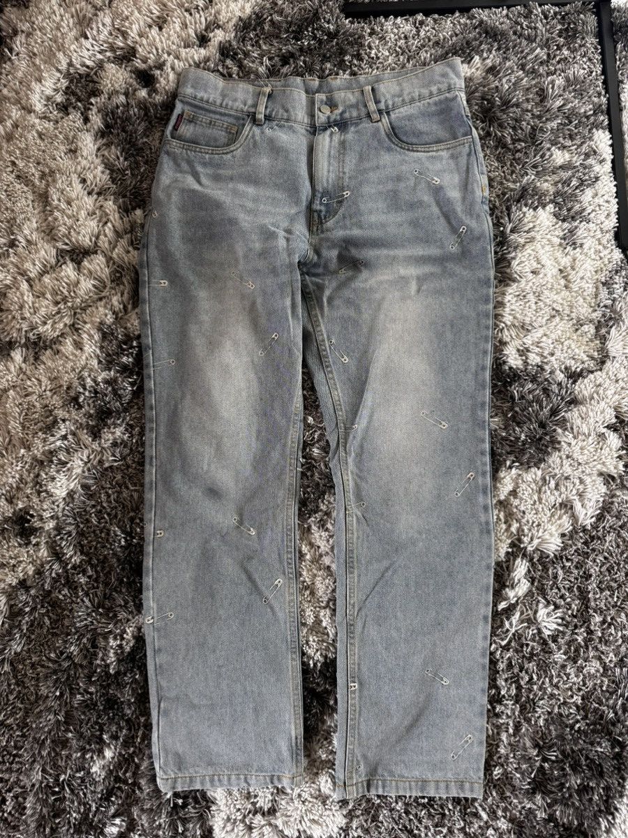 Pleasures Pleasures safety pin embroidered jeans Size US 32 / EU 48 - 1 Thumbnail