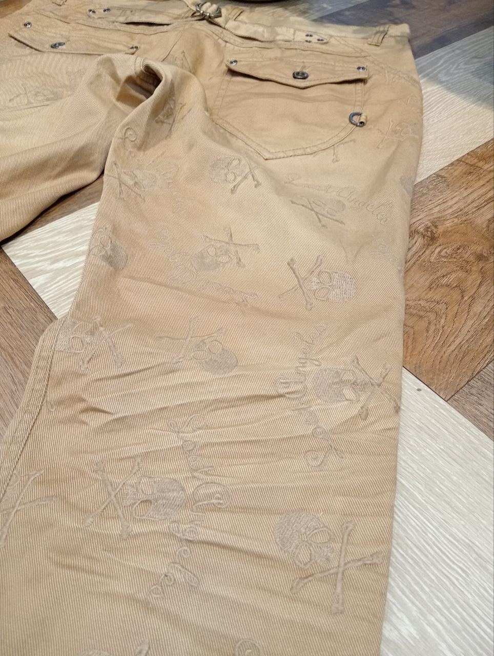 In The Attic IN THE ATTIC JAPAN EMBROIDERY SKULLS PANTS - SIZE L Size US 37 - 11 Thumbnail