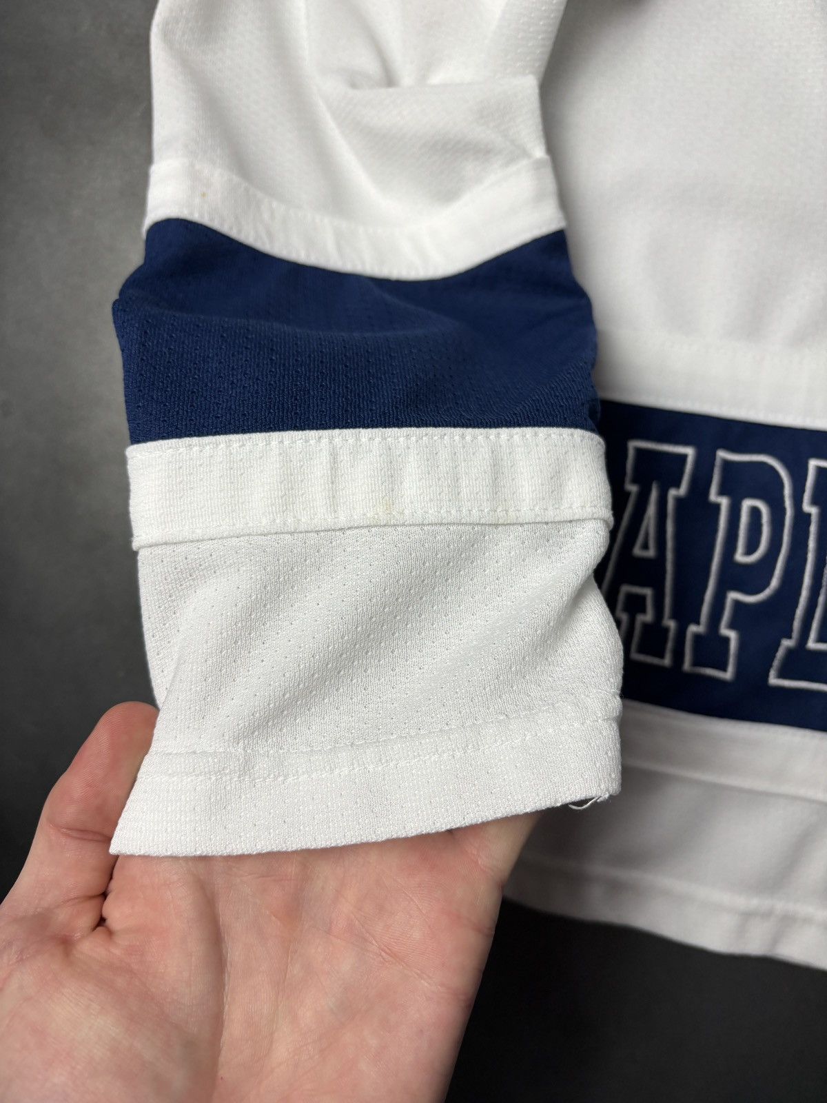 NHL Toronto Maple Leafs Vintage Hockey Jersey NHL 1990s 2000s Size US S / EU 44-46 / 1 - 5 Thumbnail