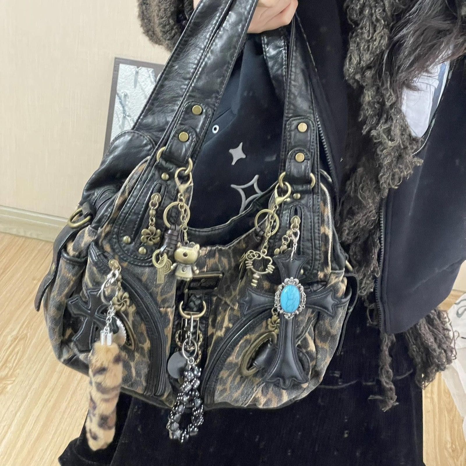 Vintage Vintage Y2K Shoulder Bag Size ONE SIZE - 2 Thumbnail