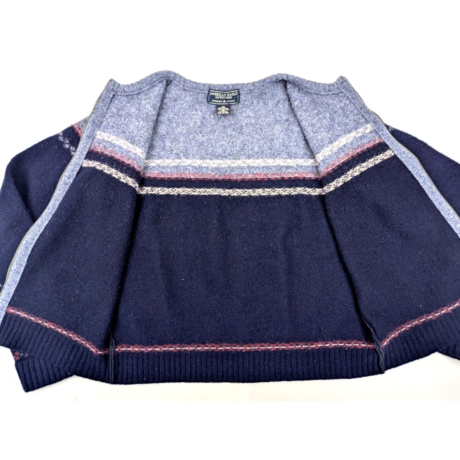 American Eagle Outfitters VINTAGE American Eagle Outfitters Sweater Cardigan Crew Neck Wool Fair Isle Navy Blue Womens S Shetland Wool Light Blue And Navy Blue with graphics Size S / US 4 / IT 40 - 3 Thumbnail