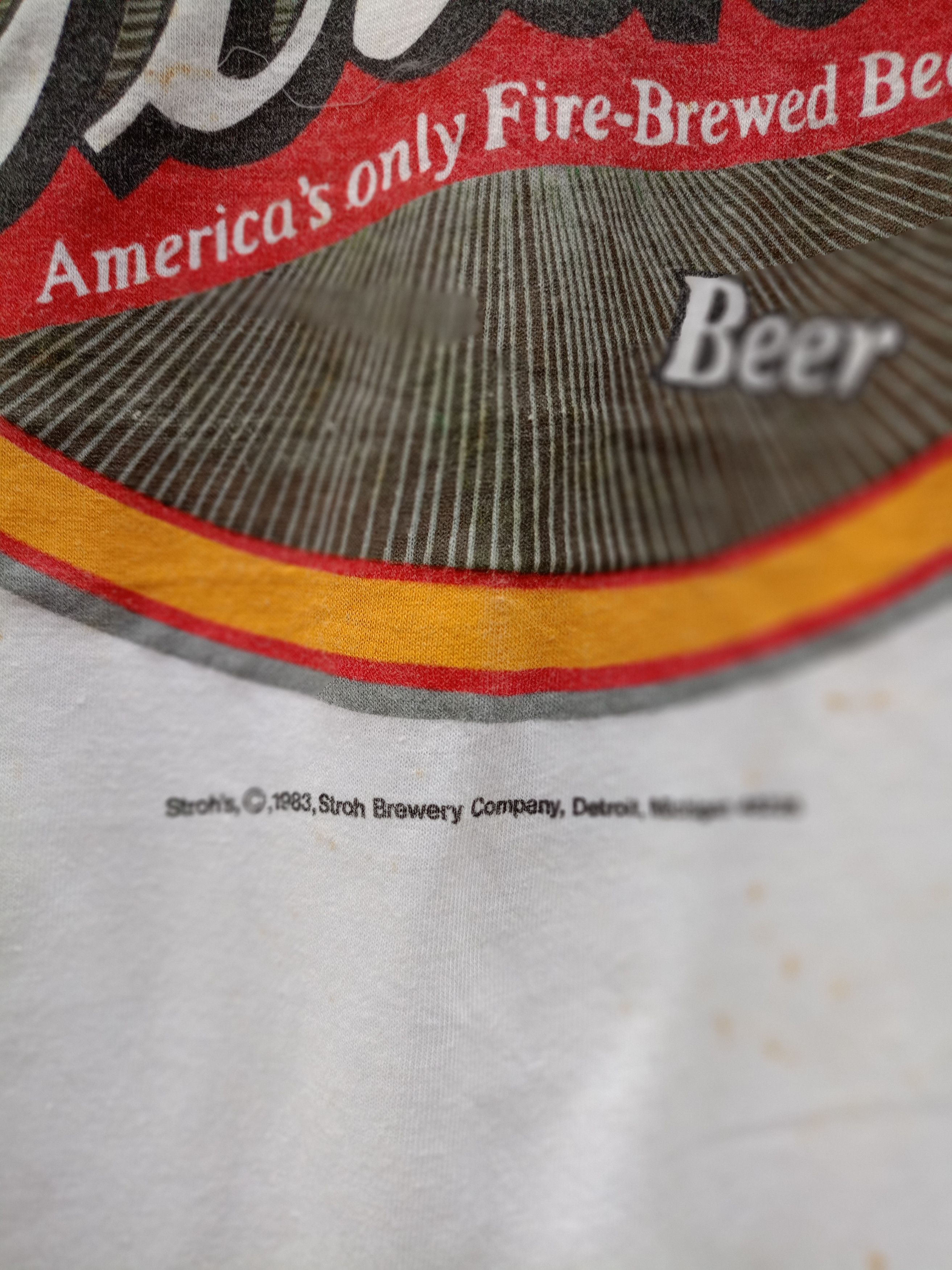 Drink Beer Save Water × Vintage Vintage Strohs Beer Size US M / EU 48-50 / 2 - 4 Thumbnail