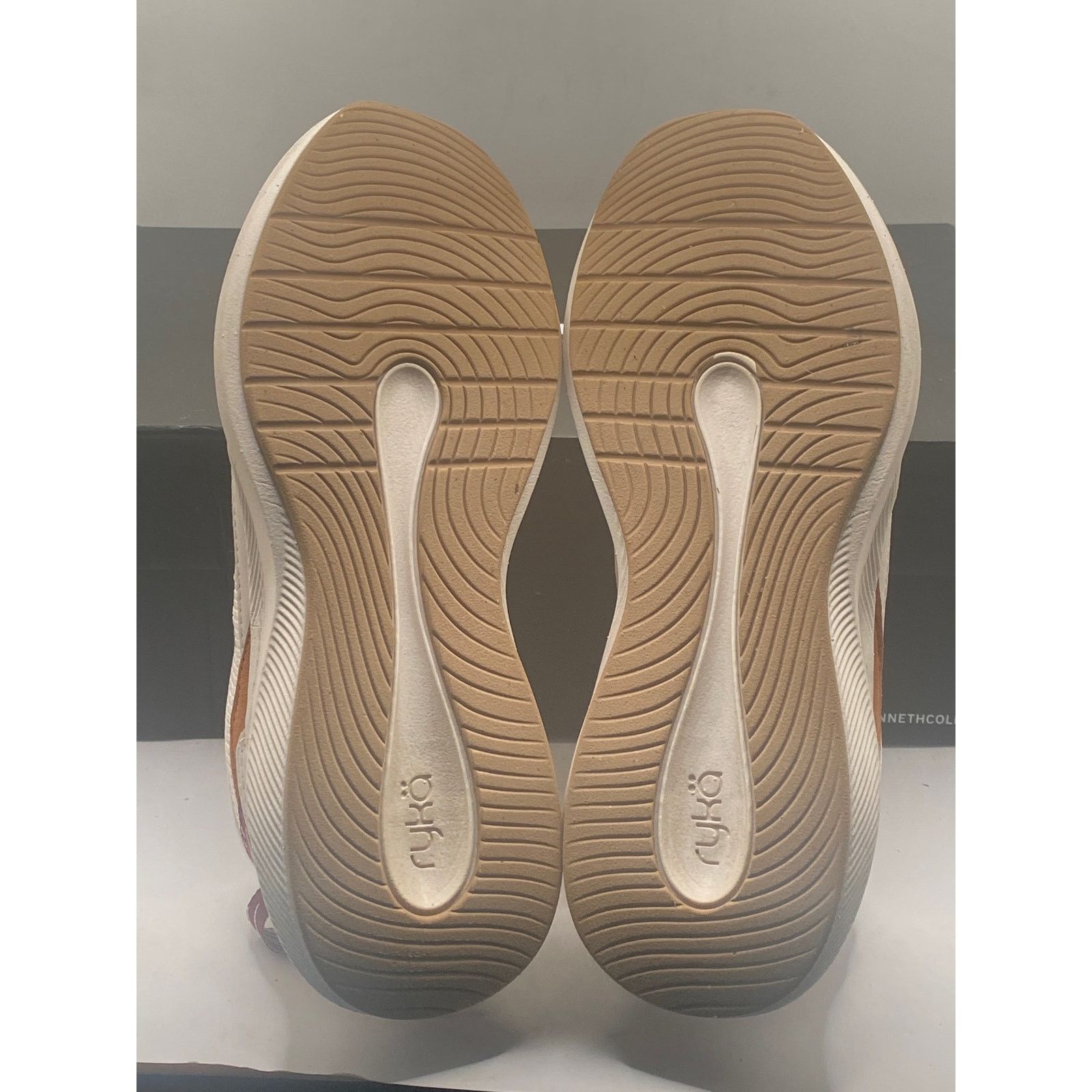 Other Rylan Freehand Women’s Walking Size: 7.5, White Alyssum Size US 7.5 / IT 37.5 - 7 Thumbnail