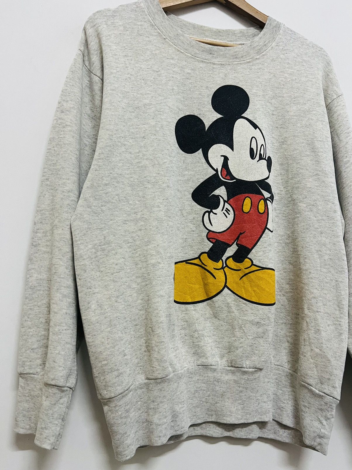Disney × Mickey Mouse × Vintage Vintage 90s Mickey Mouse Sweater Thrashed Size US M / EU 48-50 / 2 - 5 Thumbnail