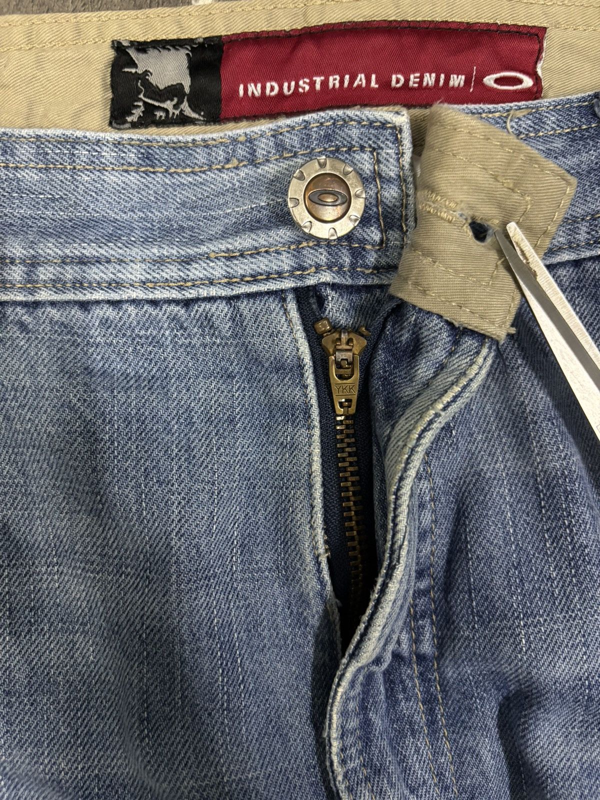 Oakley Y2K Oakley Software Industrial Denim Baggy Distressed Jeans Size US 36 / EU 52 - 16 Thumbnail