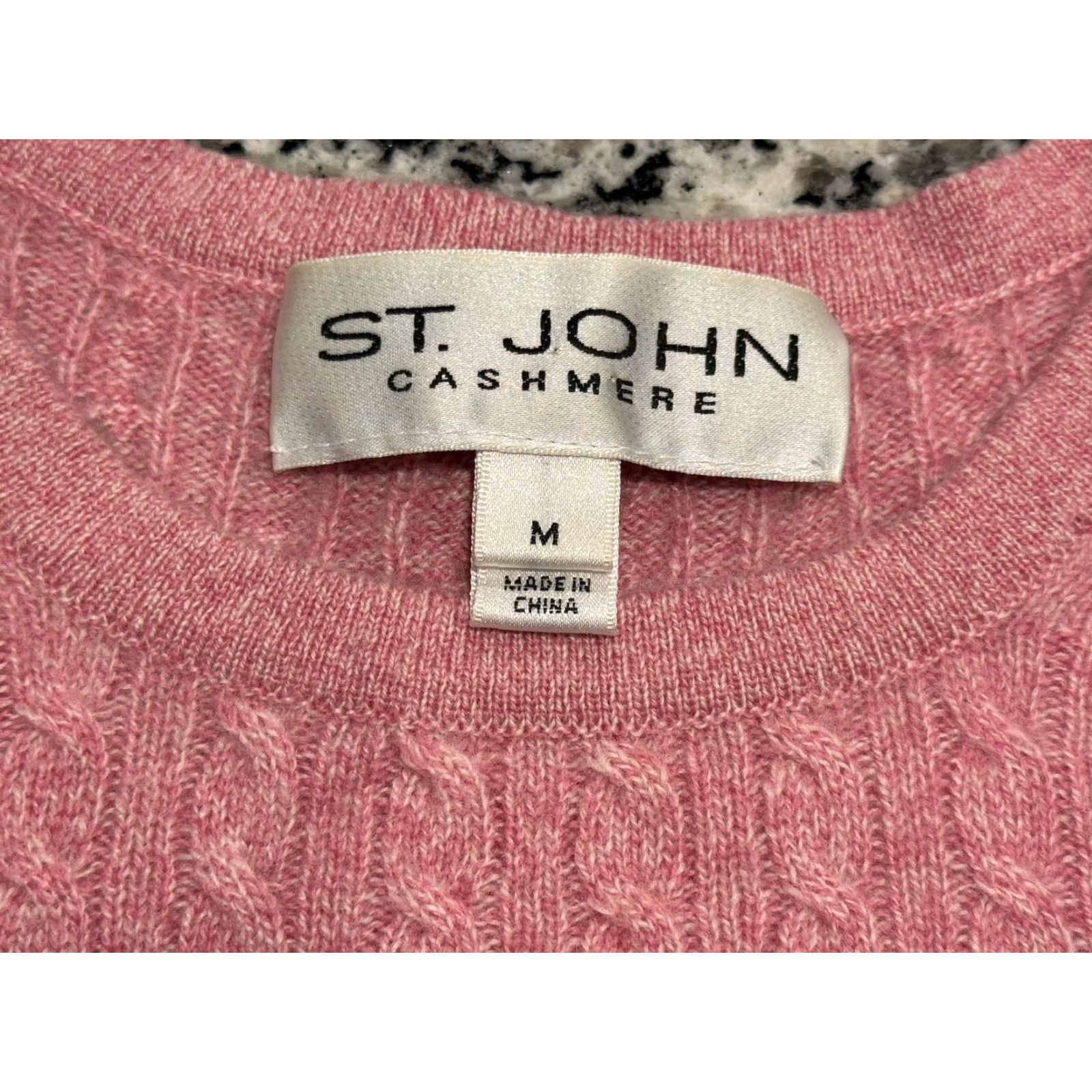 St. John VINTAGE St. John Sweater Pink 100% Cashmere Cable Knit Medium Womens Pullover Short Sleeve Round Neck Classic Size M / US 6-8 / IT 42-44 - 4 Thumbnail