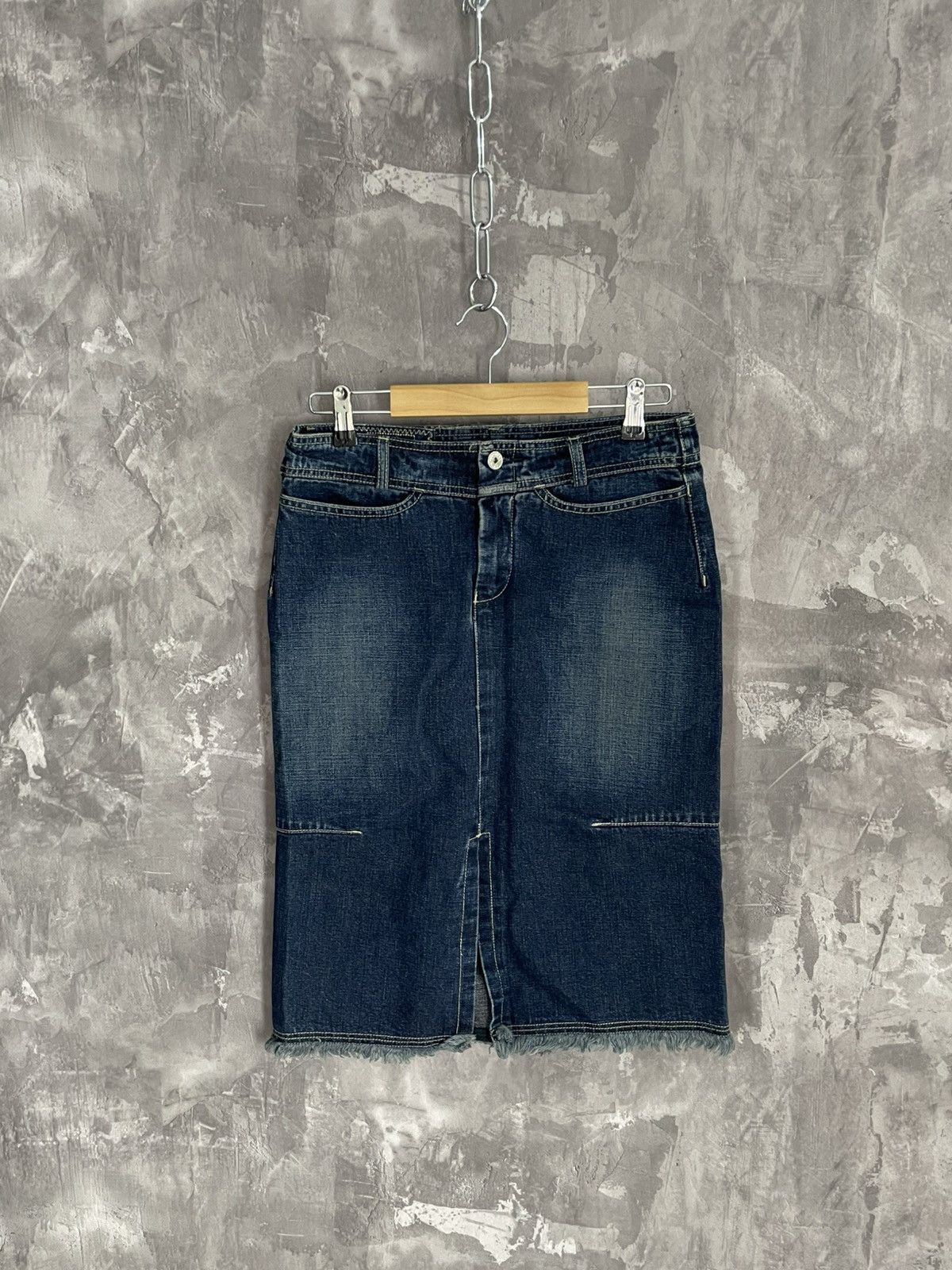 Marithe + Francois Girbaud Marithe Francois Girbaud Denim Y2K Skirt Size 26" / US 2 / IT 38 - 1 Thumbnail
