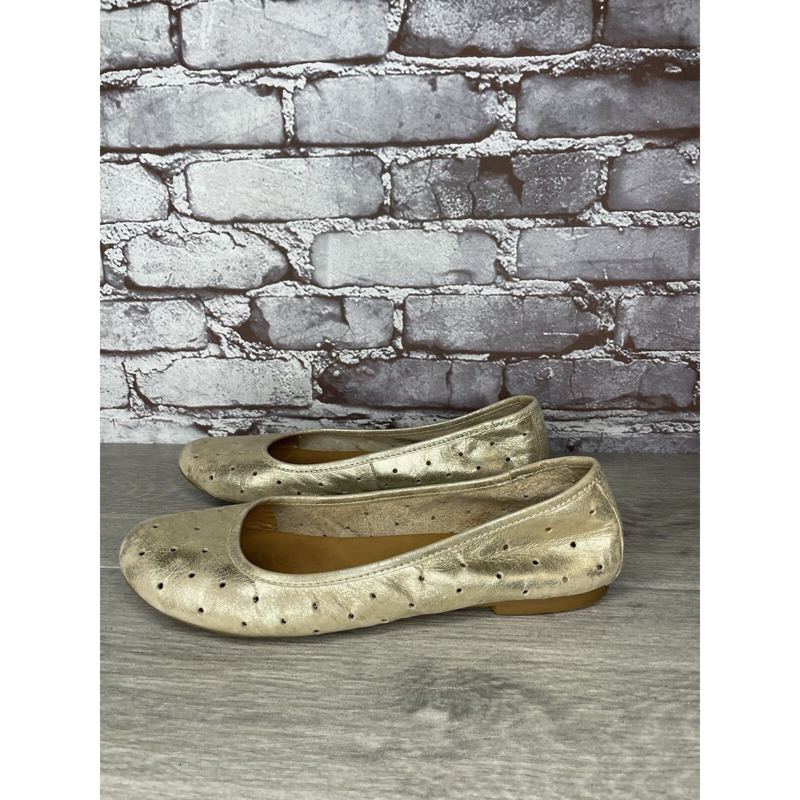 AFFXWRKS Kork Ease Metallic Gold Leather Perforated Ballet Flats Shoe Size US 11 / IT 41 - 16 Thumbnail