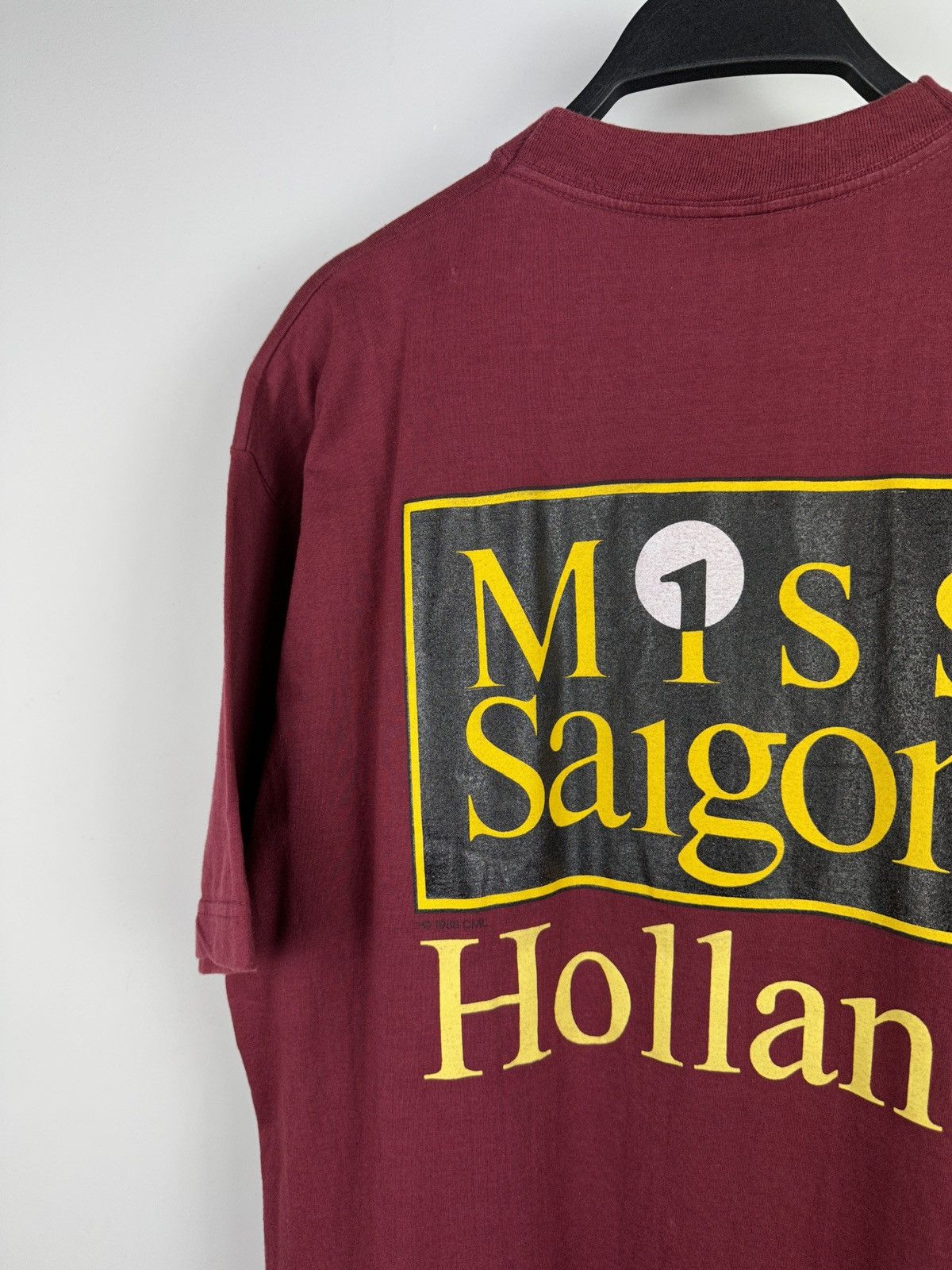 Vintage Vintage 1988 Miss Saigon Graphic Movie T-shirt Size US XL / EU 56 / 4 - 11 Thumbnail