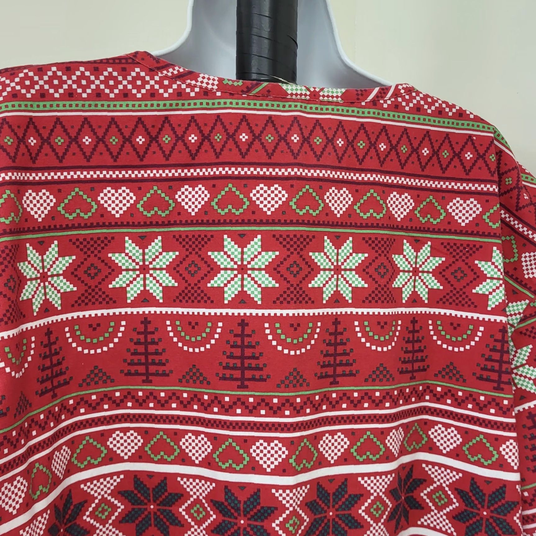 Buttero BUTTER SOFT Scrub Top Womens XL Red/White Snowflakes Christmas Short Sleeve Size XL / US 12-14 / IT 48-50 - 6 Thumbnail