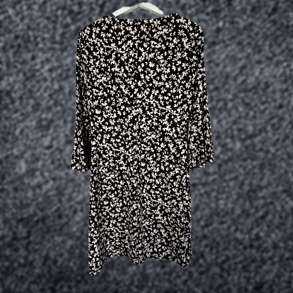 Tommy Hilfiger Tommy Hilfiger Womens Black White Floral Bell Sleeve Shift Dress Size 10 New 9 Size L / US 10 / IT 46 - 1 Thumbnail
