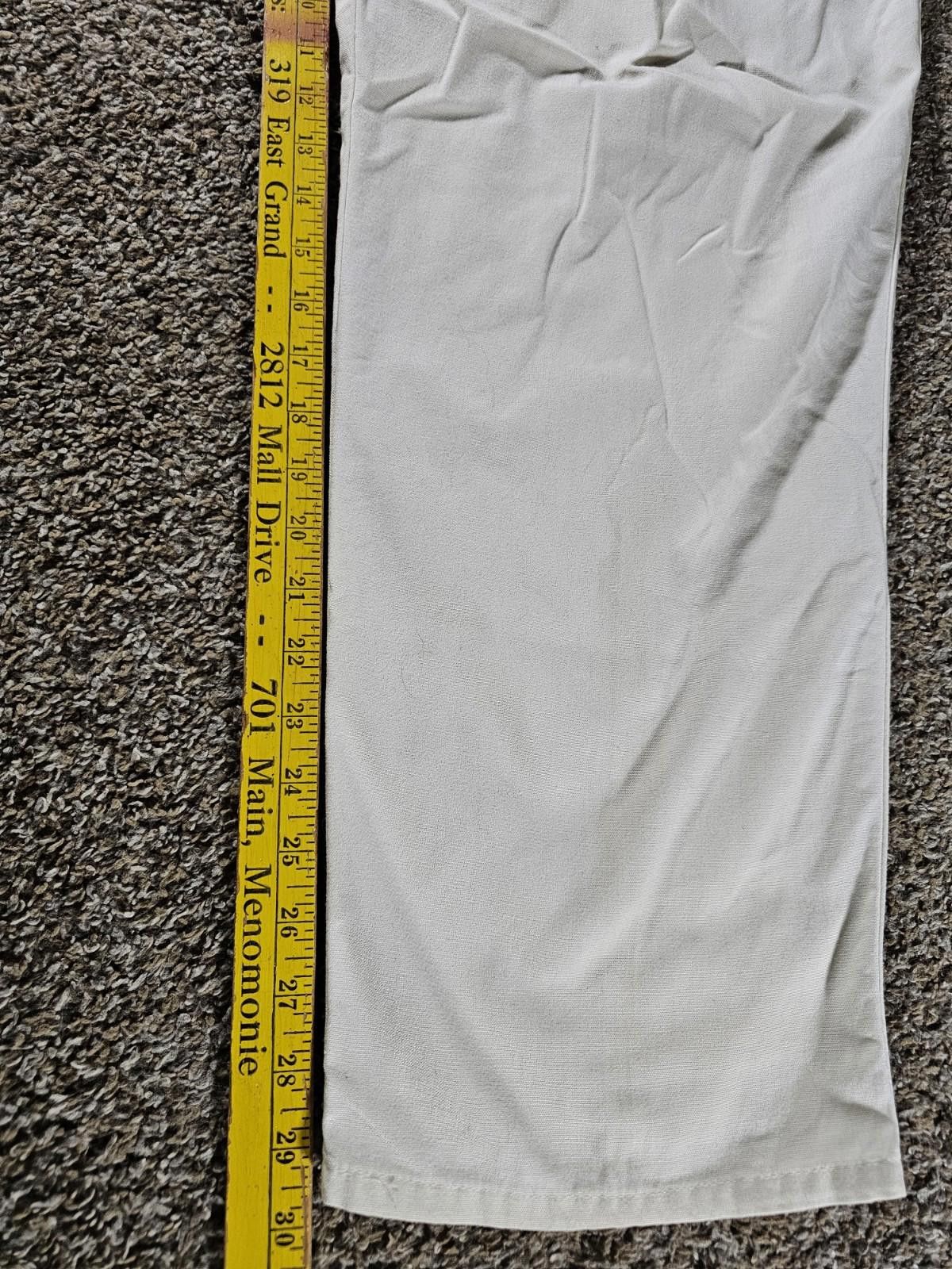 Dockers Dockers Levi’s Classic Fit Pants 42x30 Various Small Stains Size US 42 / EU 58 - 6 Thumbnail