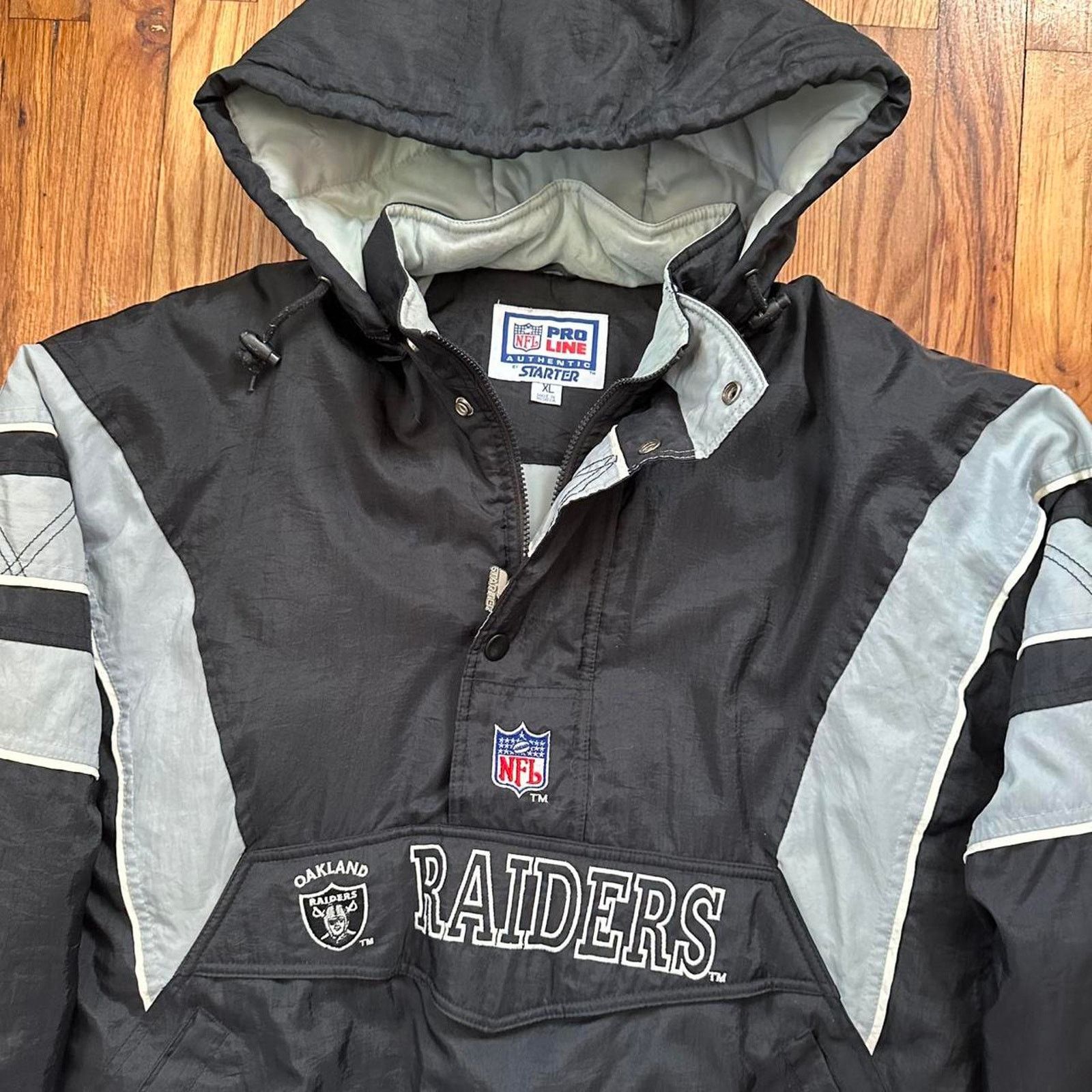 NFL × Starter × Vintage 2004 Starter NFL Pro Line Oakland Raiders Puffer Jacket XL Size US XL / EU 56 / 4 - 4 Thumbnail