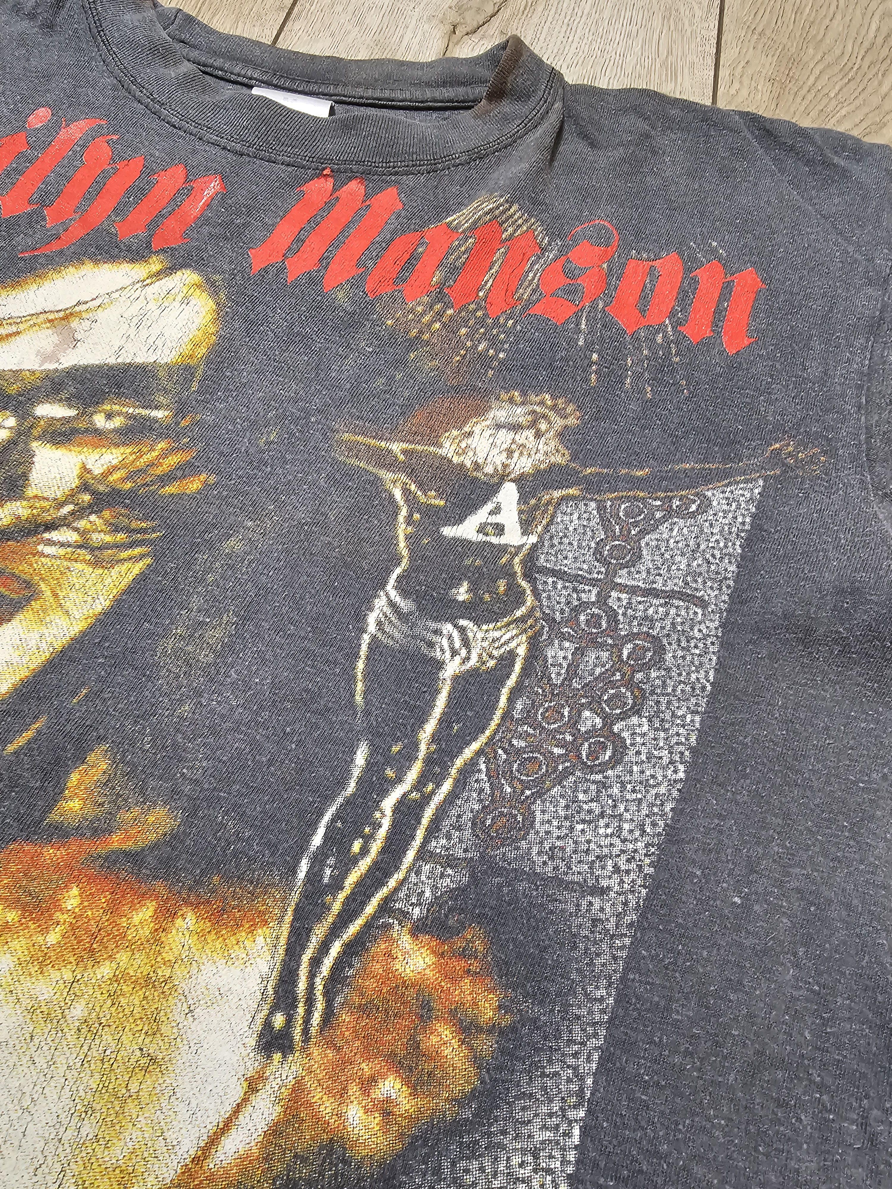 Vintage MARILYN MANSON VINTAGE SHIRT 90s GOLDEN MASK SHIRT Size US M / EU 48-50 / 2 - 6 Thumbnail