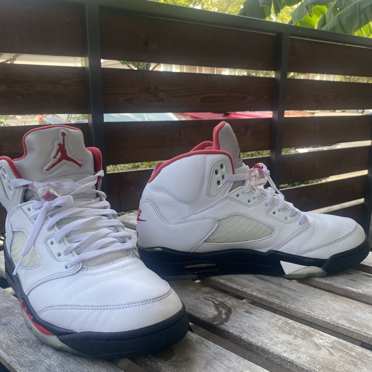 Jordan Brand Jordan 5 Retro ‘Fire Red’ Silver Tongue 2020 Size US 11 / EU 44 - 5 Thumbnail