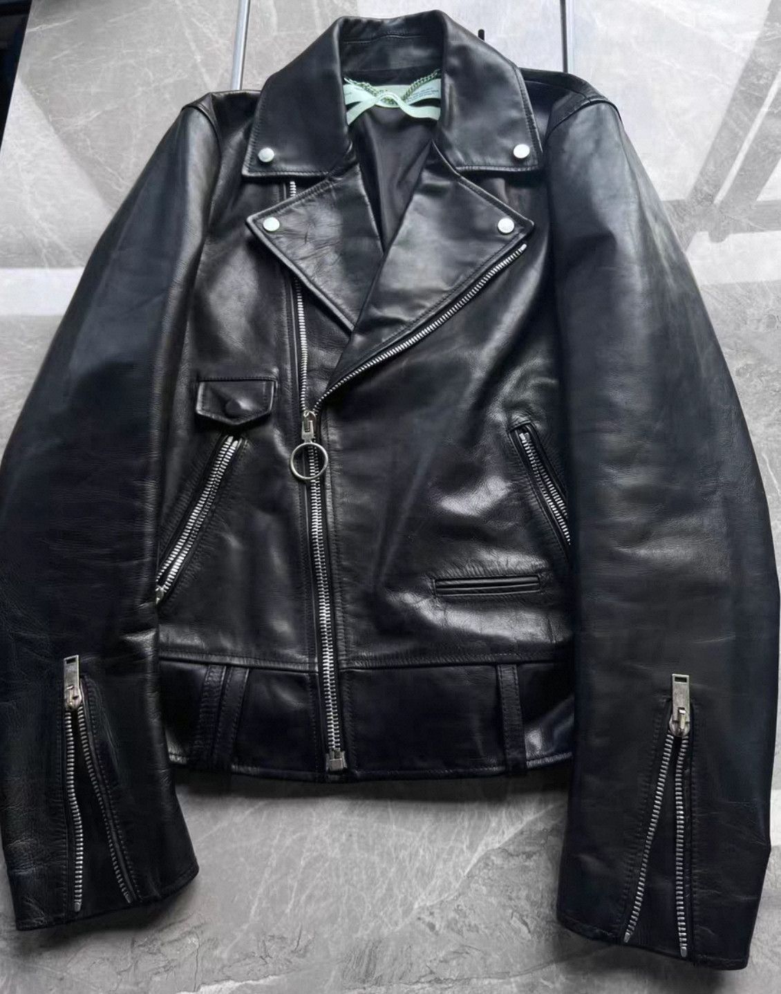 Off-White off white leather jacket with pink logo. Size US L / EU 52-54 / 3 - 1 Thumbnail