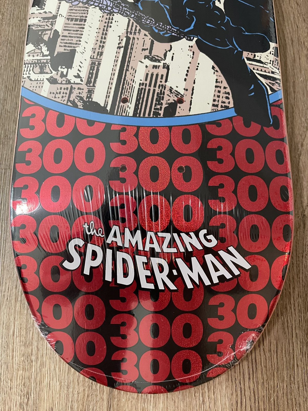 Marvel Comics HUF × Spider-Man Issue 300 Marvel Comics GLITTER FOIL Size 30 - 4 Thumbnail