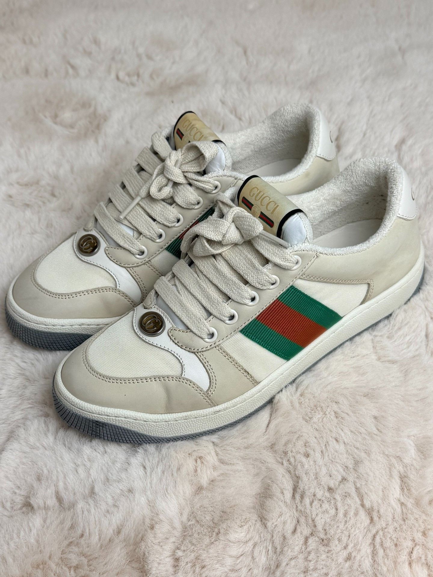 Gucci Gucci White Lowtop Sneakers us_6 Women Size US 6 / IT 36 - 1 Thumbnail