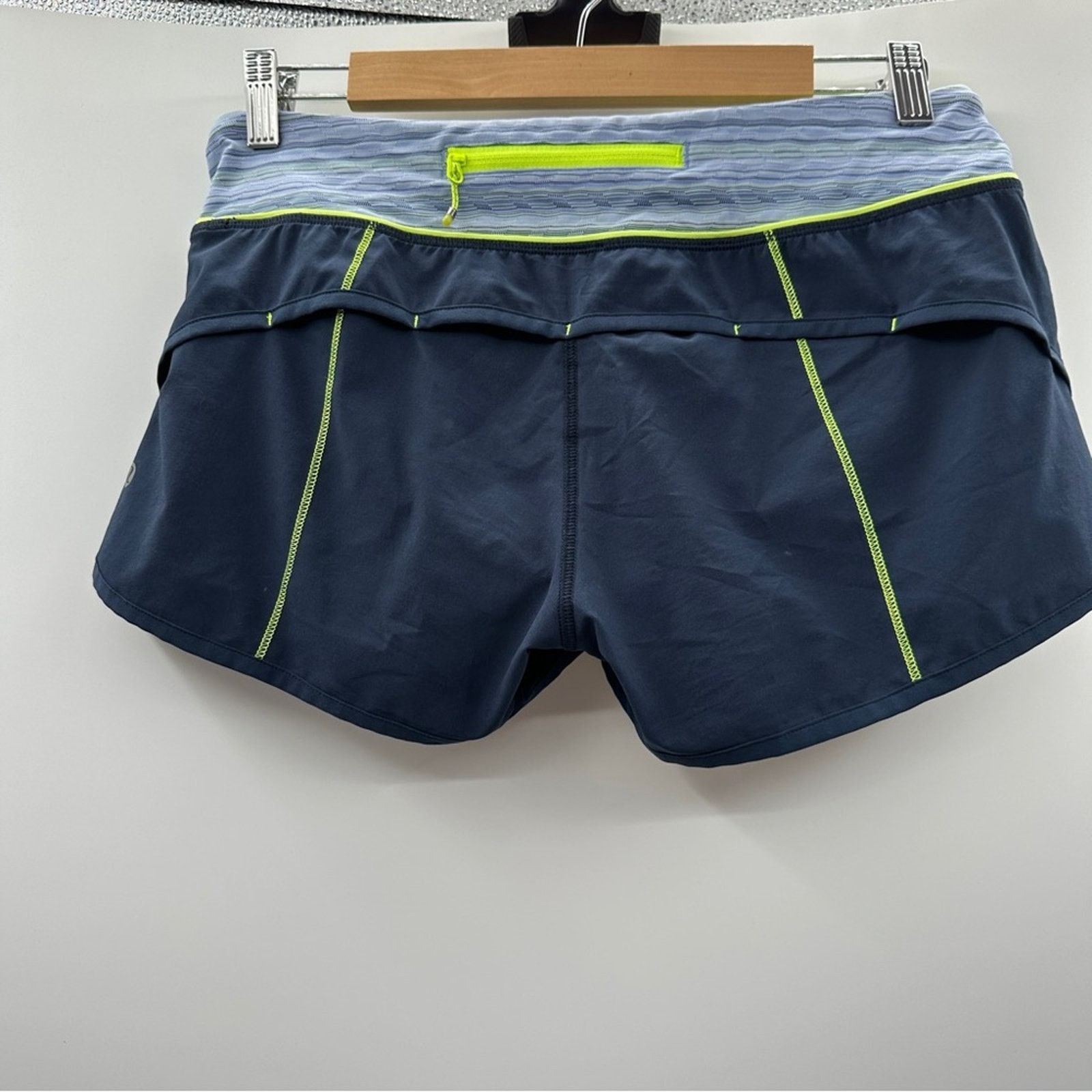 Lululemon Lululemon Run: Speed Short *4-way Stretch Sz 6 Size 28" / US 6 / IT 42 - 4 Thumbnail