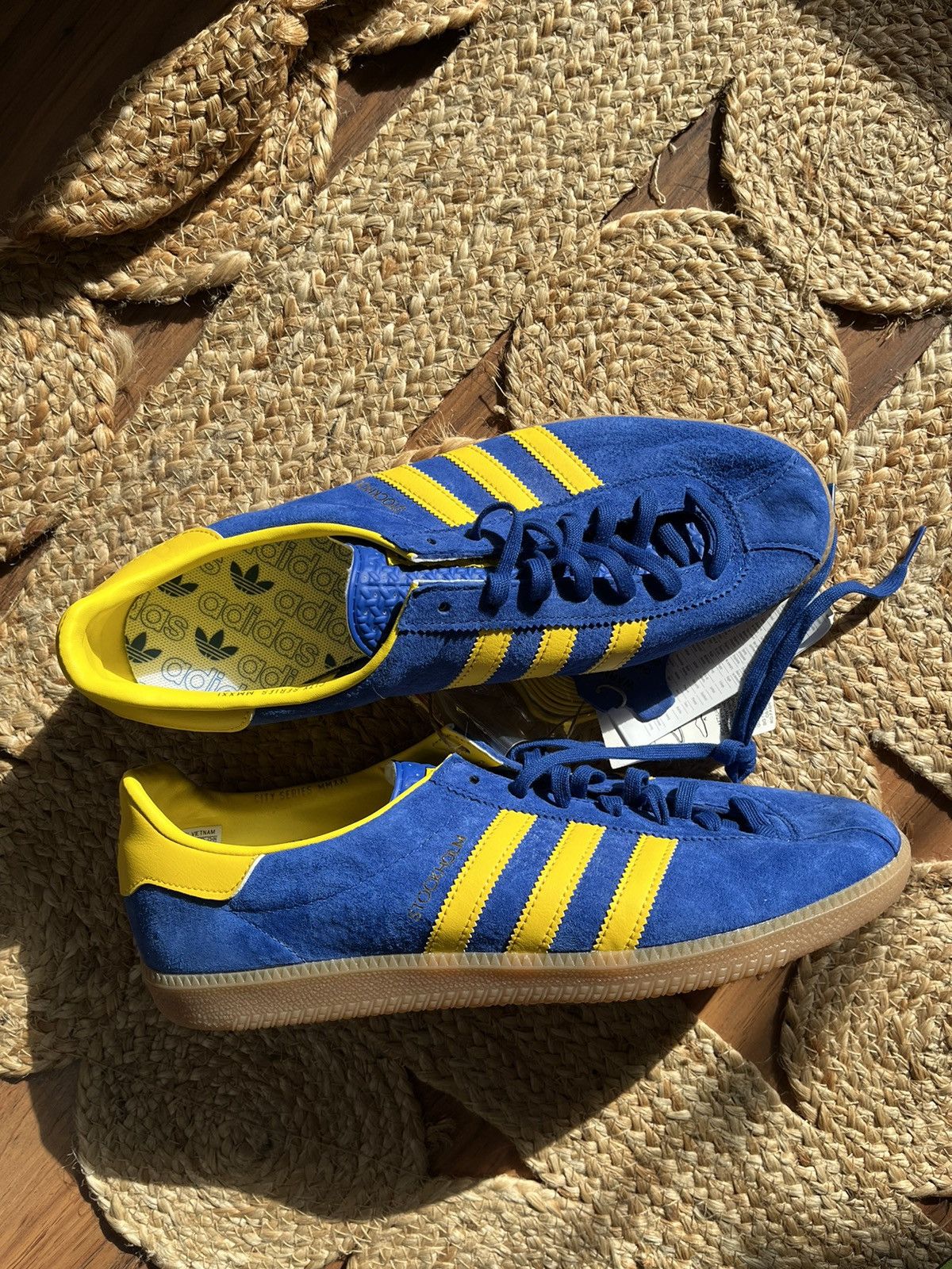 adidas gazelle silver green womens Adidas Stockholm Gore-Tex Grey main image 0