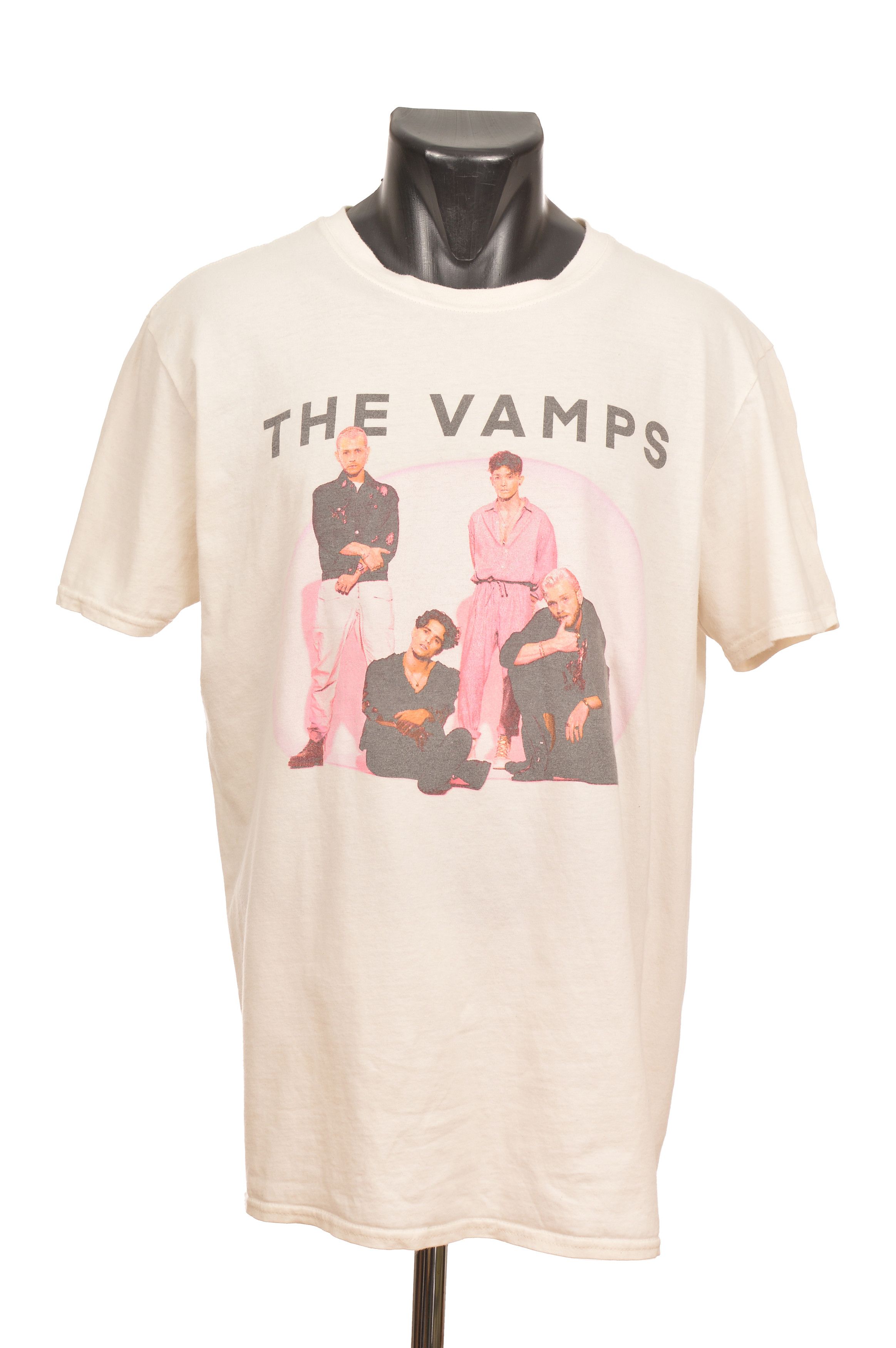 Vintage Gildan The Vamps Vintage Graphic T-Shirt Size US M / EU 48-50 / 2 - 1 Thumbnail