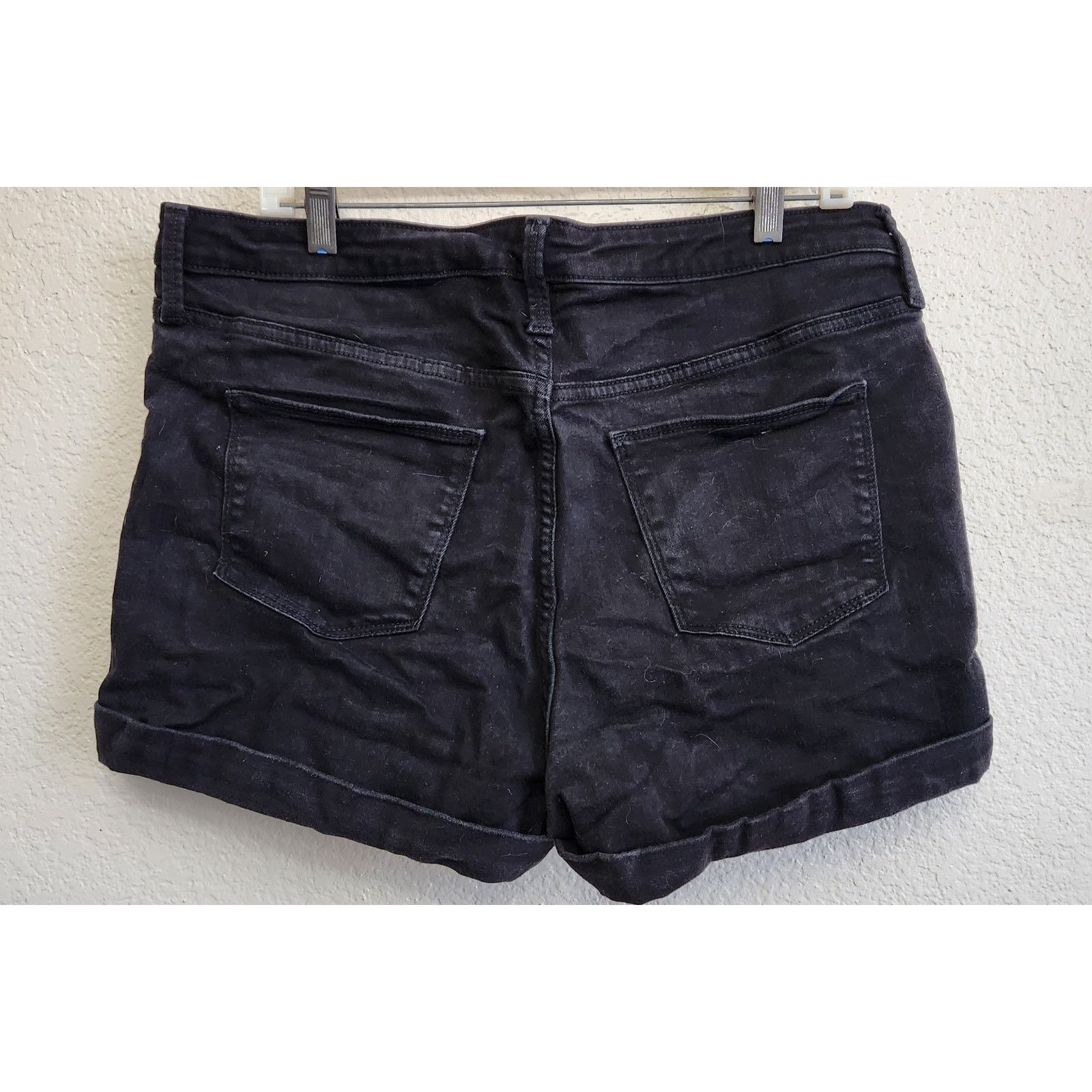 Other Universal Threads Black High Rise Midi Denim Shorts 16 Size 36" / US 14 / IT 50 - 2 Thumbnail