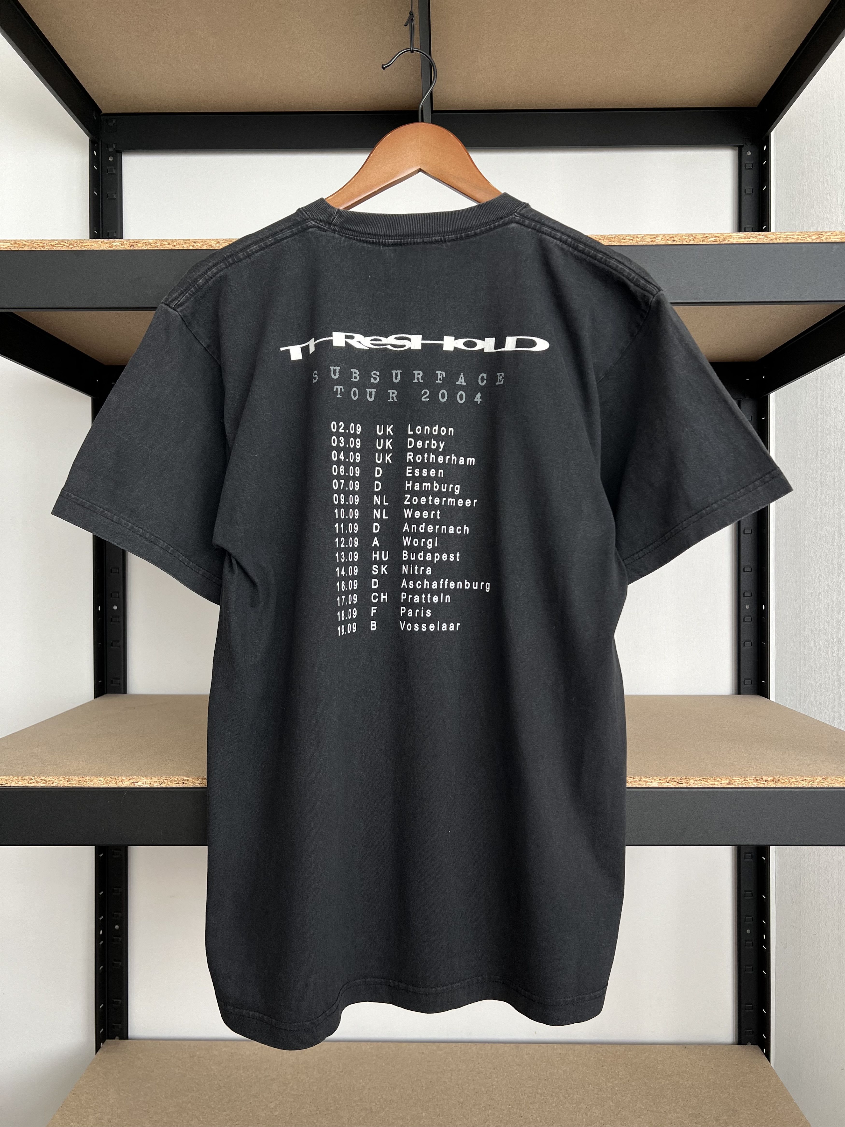 Band Tees Vintage 2004 Threshold Subsurface Metal Band Black T-shirt Size US L / EU 52-54 / 3 - 4 Thumbnail