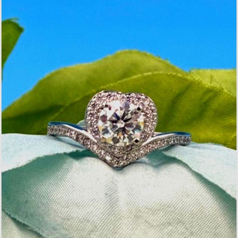 Other 1 carat Moissanite Heart Shaped Cut Ring 8 Size ONE SIZE - 13 Thumbnail