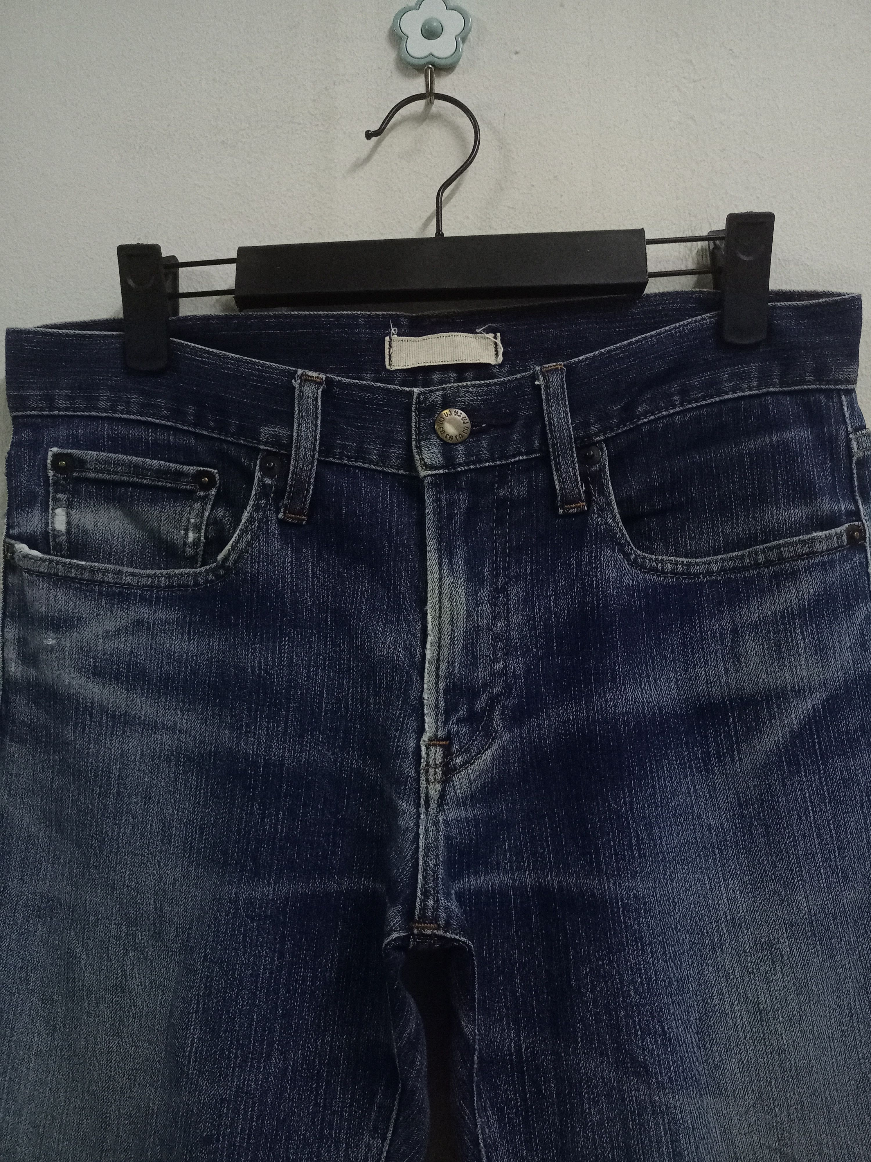 Japanese Brand × Uniqlo Vintage Japanese Uniqlo Blue Wash Distressed Jeans 31x32 Size US 31 - 4 Thumbnail