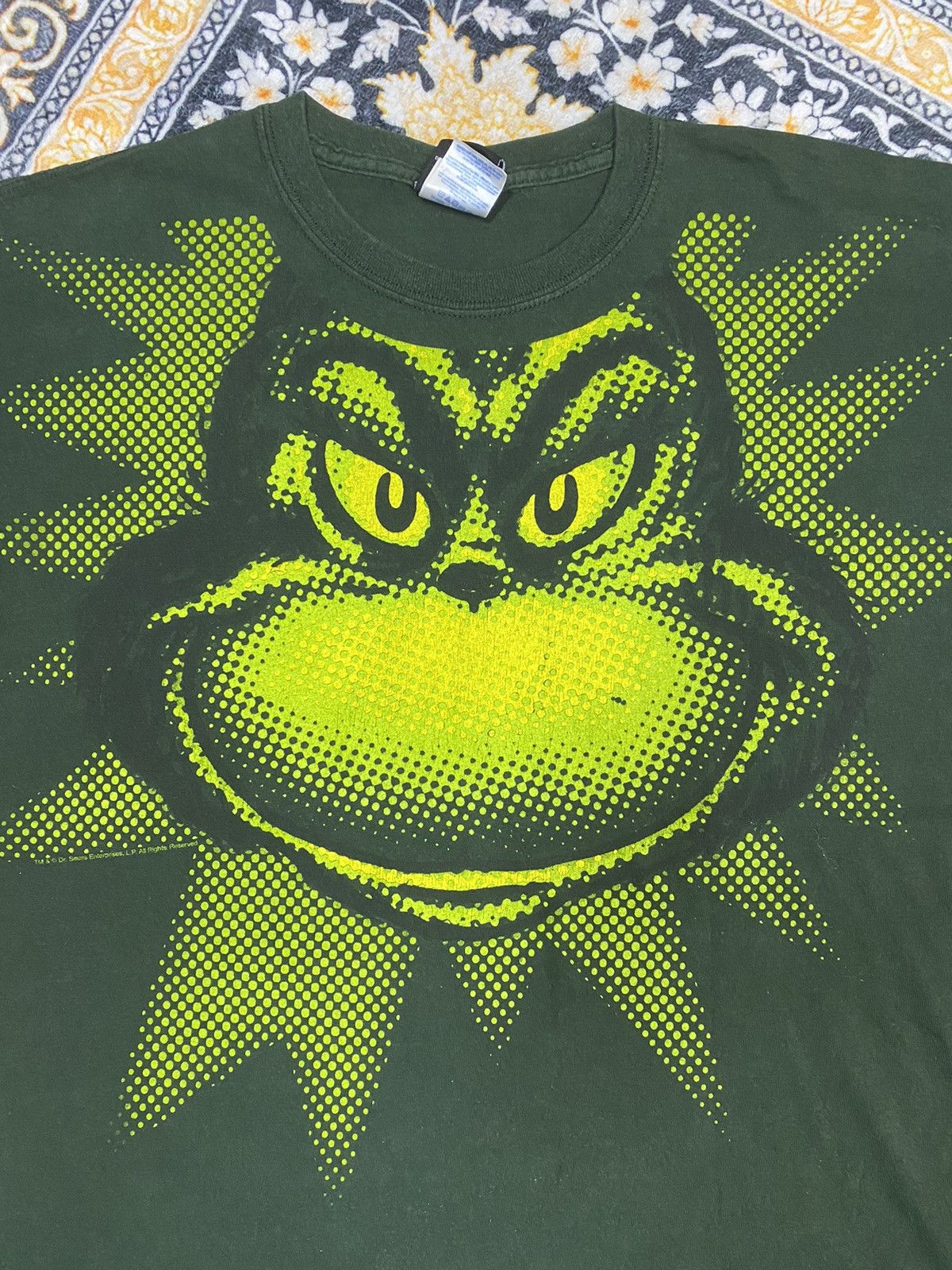 Vintage VINTAGE RARE DR.SEUSS THE GRINCH BIG FACE GRAPHIC 00s TEE Size US L / EU 52-54 / 3 - 2 Thumbnail