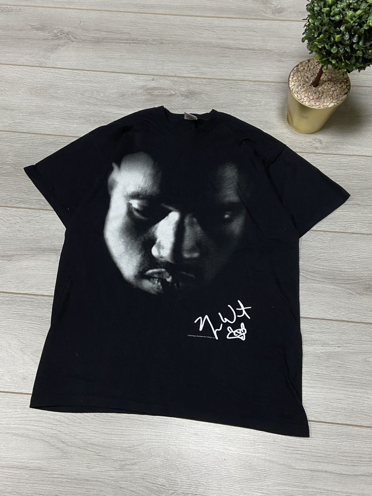 Kanye West Kanye west RARE 2007 new look big face Size US M / EU 48-50 / 2 - 2 Thumbnail