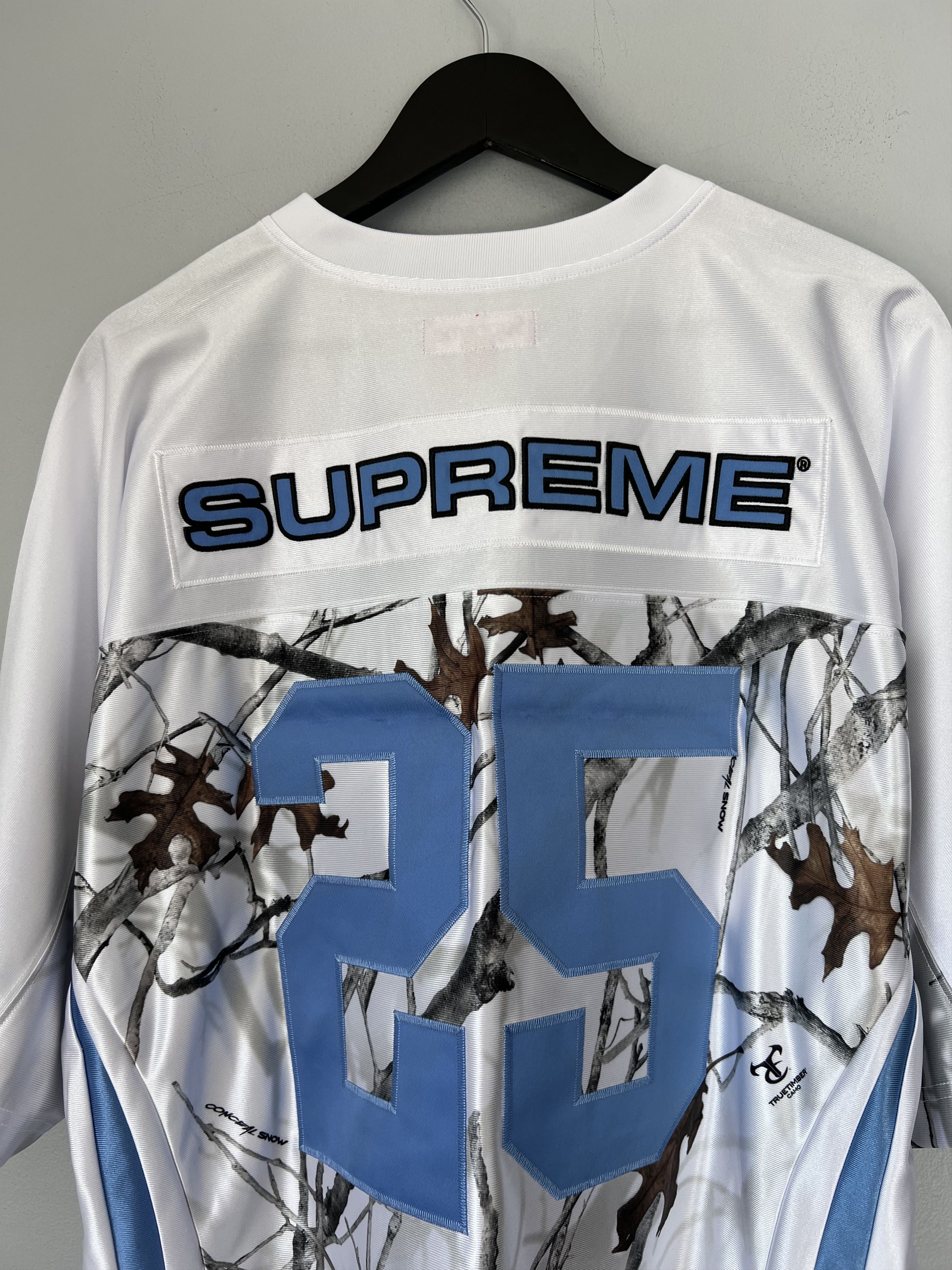 Supreme Supreme Breast Cancer Awareness Football Jersey White Camo Size US L / EU 52-54 / 3 - 6 Thumbnail