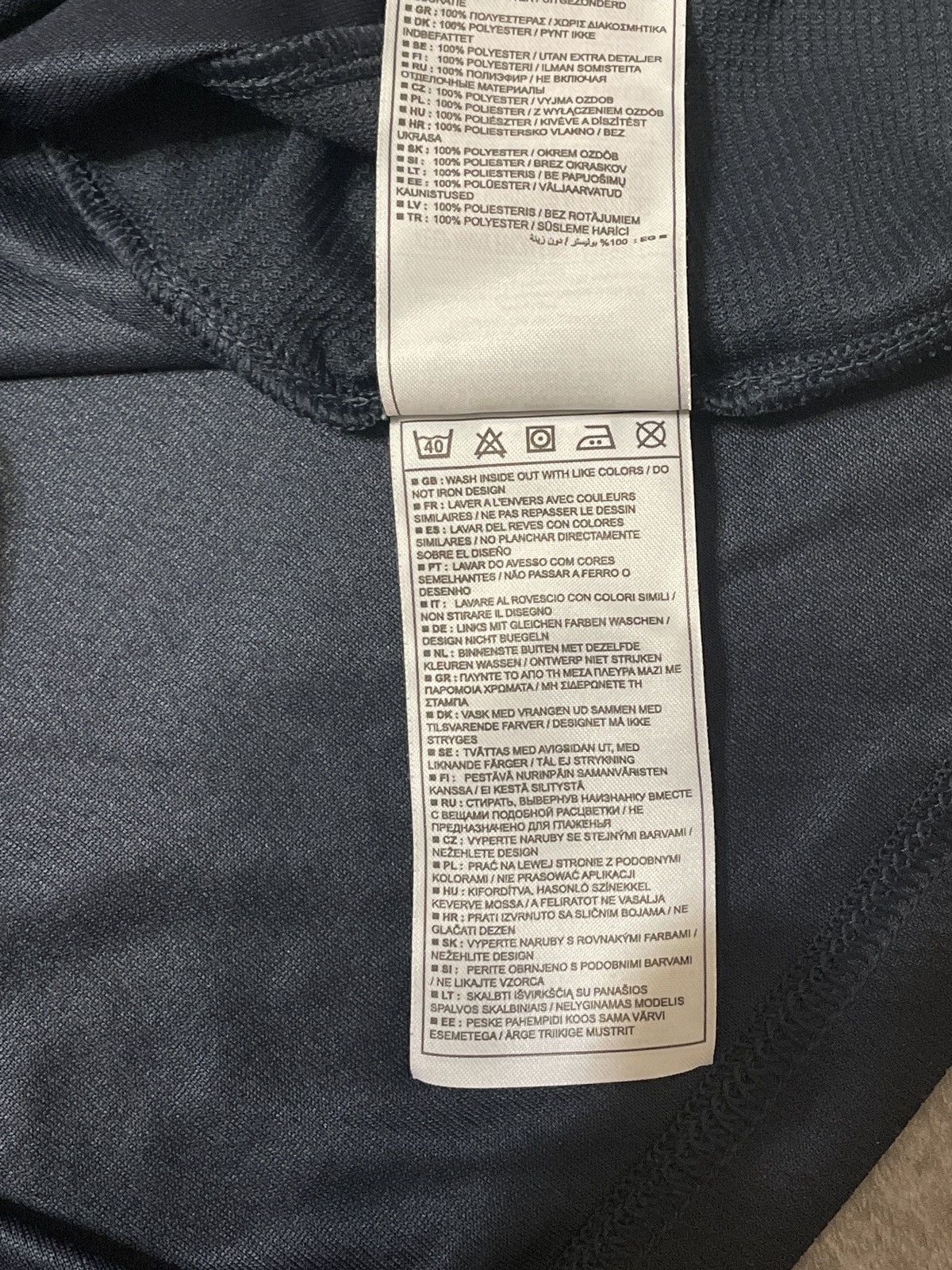Nike Vintage Nike T Shirt Y2k Swoosh Drill Streetwear Size US M / EU 48-50 / 2 - 6 Thumbnail