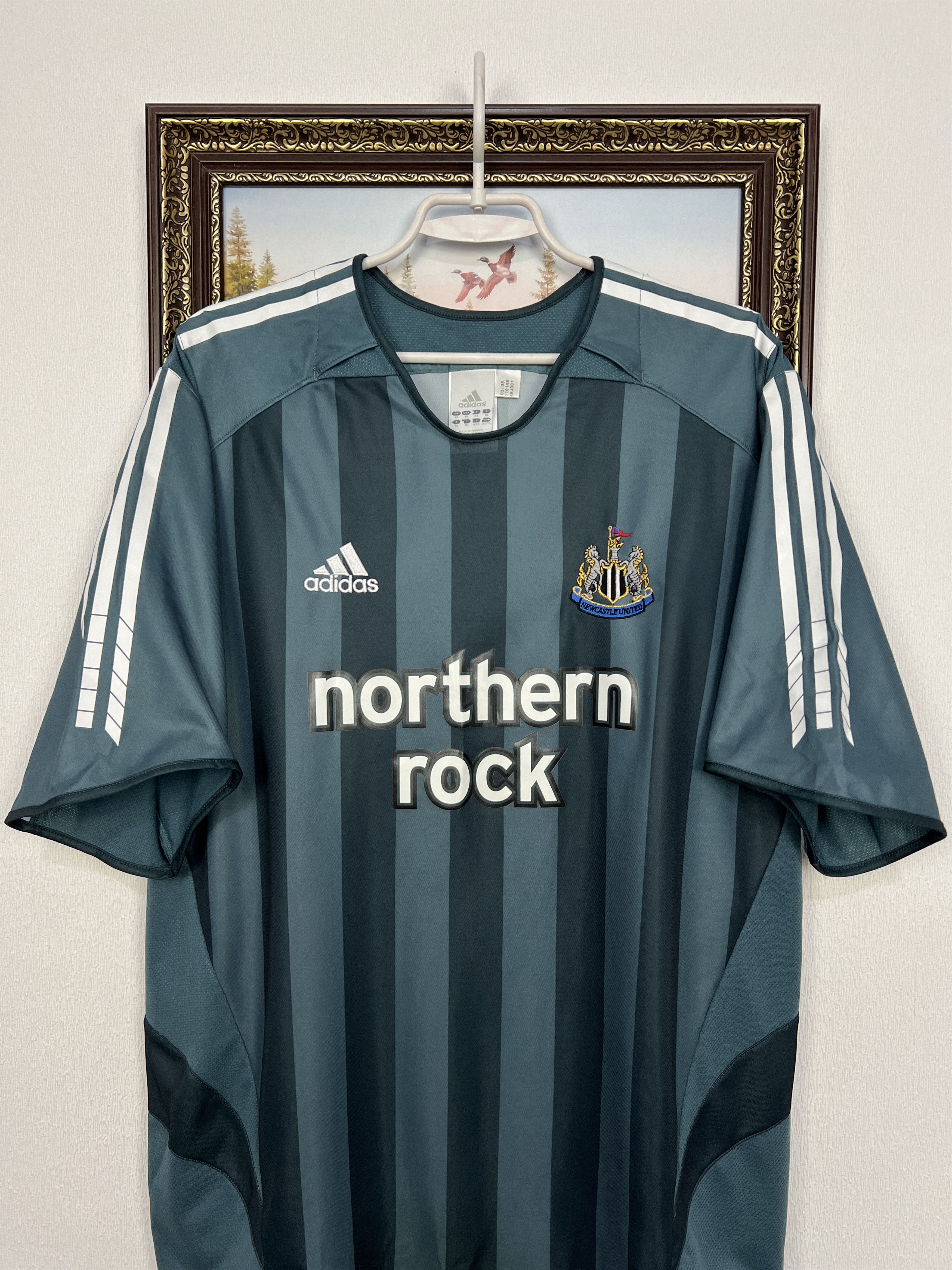 Adidas Newcastle Away football shirt 2005 Soccer Adidas Jersey Mens Size US XL / EU 56 / 4 - 2 Thumbnail
