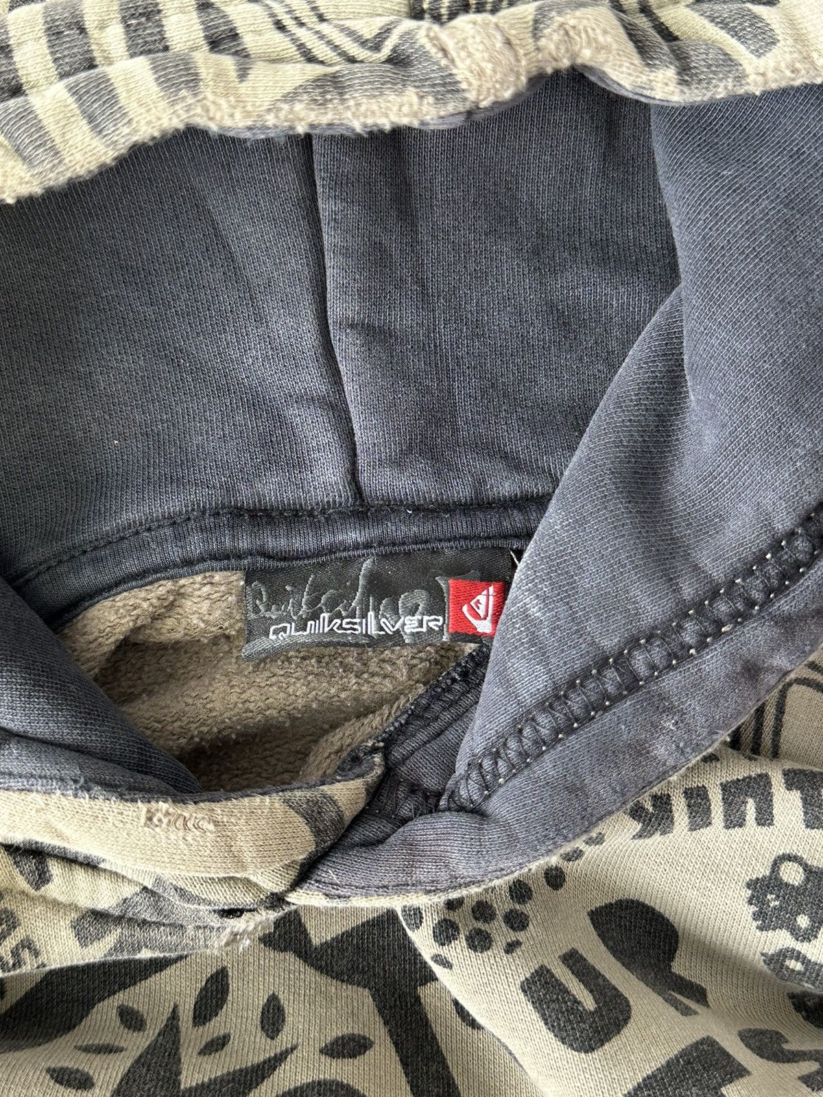 If Six Was Nine Vintage Quiksilver Printed Destroyed Hoodie Size US M / EU 48-50 / 2 - 7 Thumbnail