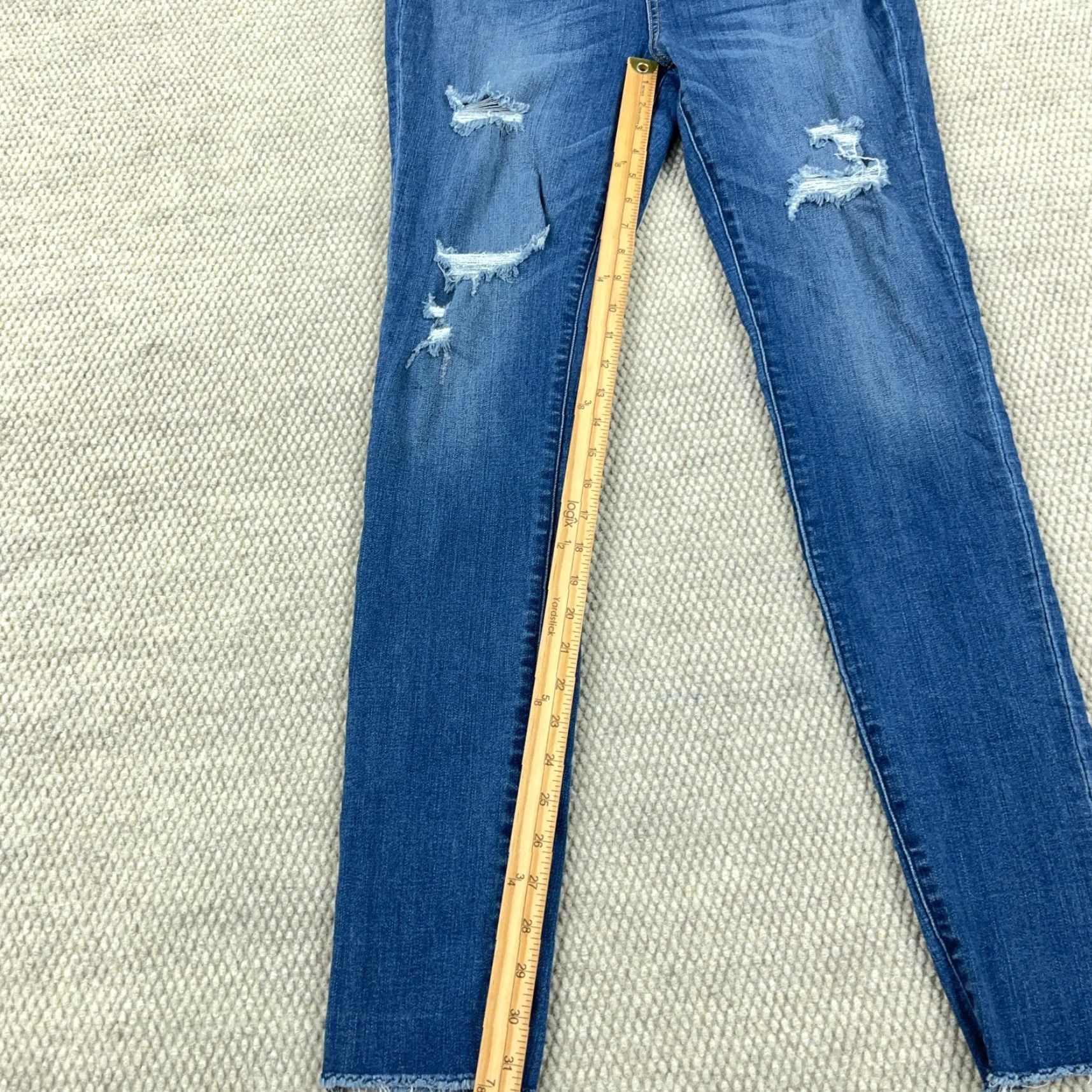 Vintage Judy Blue Jeans Women Skinny Fit 15 32 Medium Wash Blue Stretch Distressed Pockets Button Fly Zipper Jeans Size 36" / US 14 / IT 50 - 7 Thumbnail
