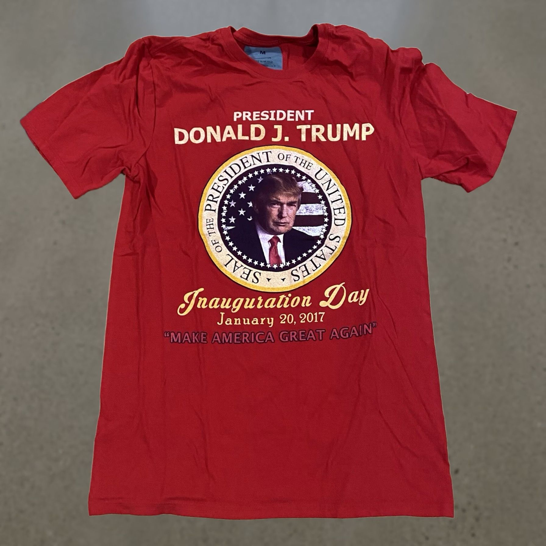 Vintage VINTAGE DAY USA Flag T-Shirt M Red Men USA 2017 Trump Inauguration Day Tee Size US M / EU 48-50 / 2 - 1 Thumbnail