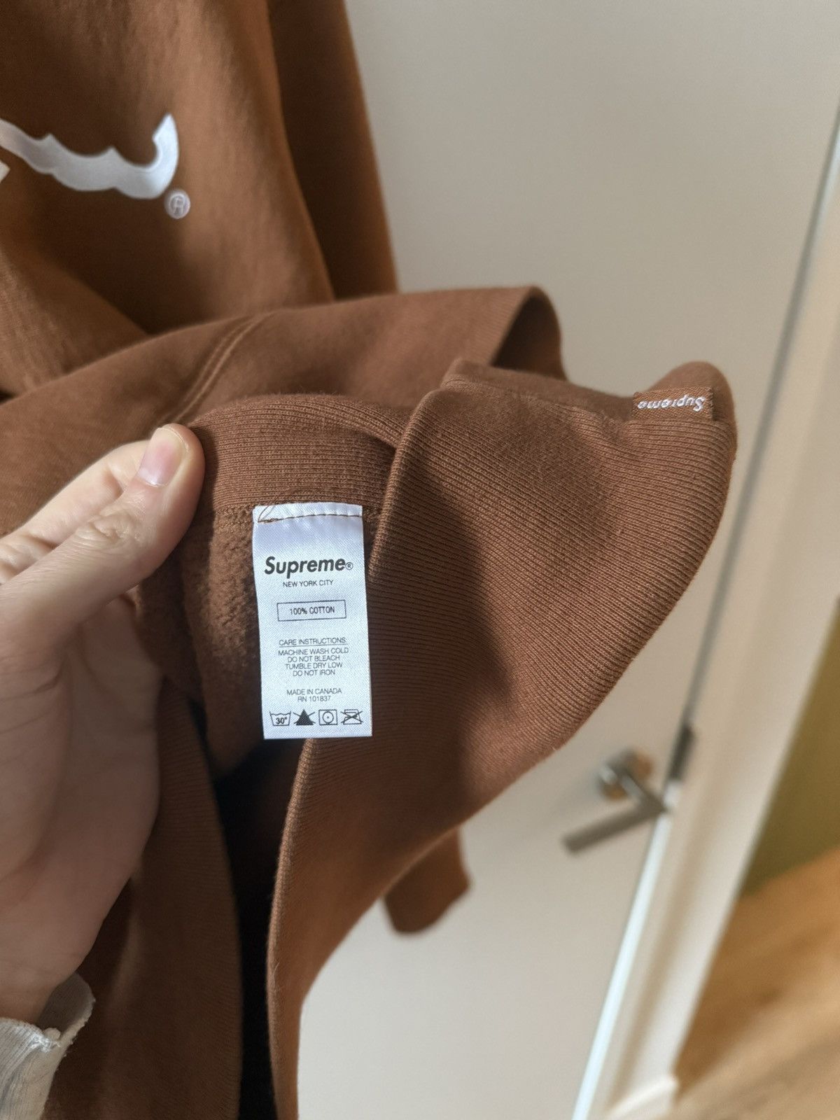 Supreme FW17 Arabic Logo Hooded Sweatshirt Rust Size US M / EU 48-50 / 2 - 4 Thumbnail