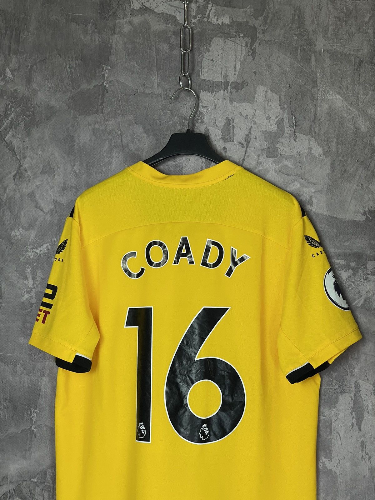 Castore Wolverhampton Castore Yellow Coady Soccer Jersey Kit Size US L / EU 52-54 / 3 - 11 Thumbnail
