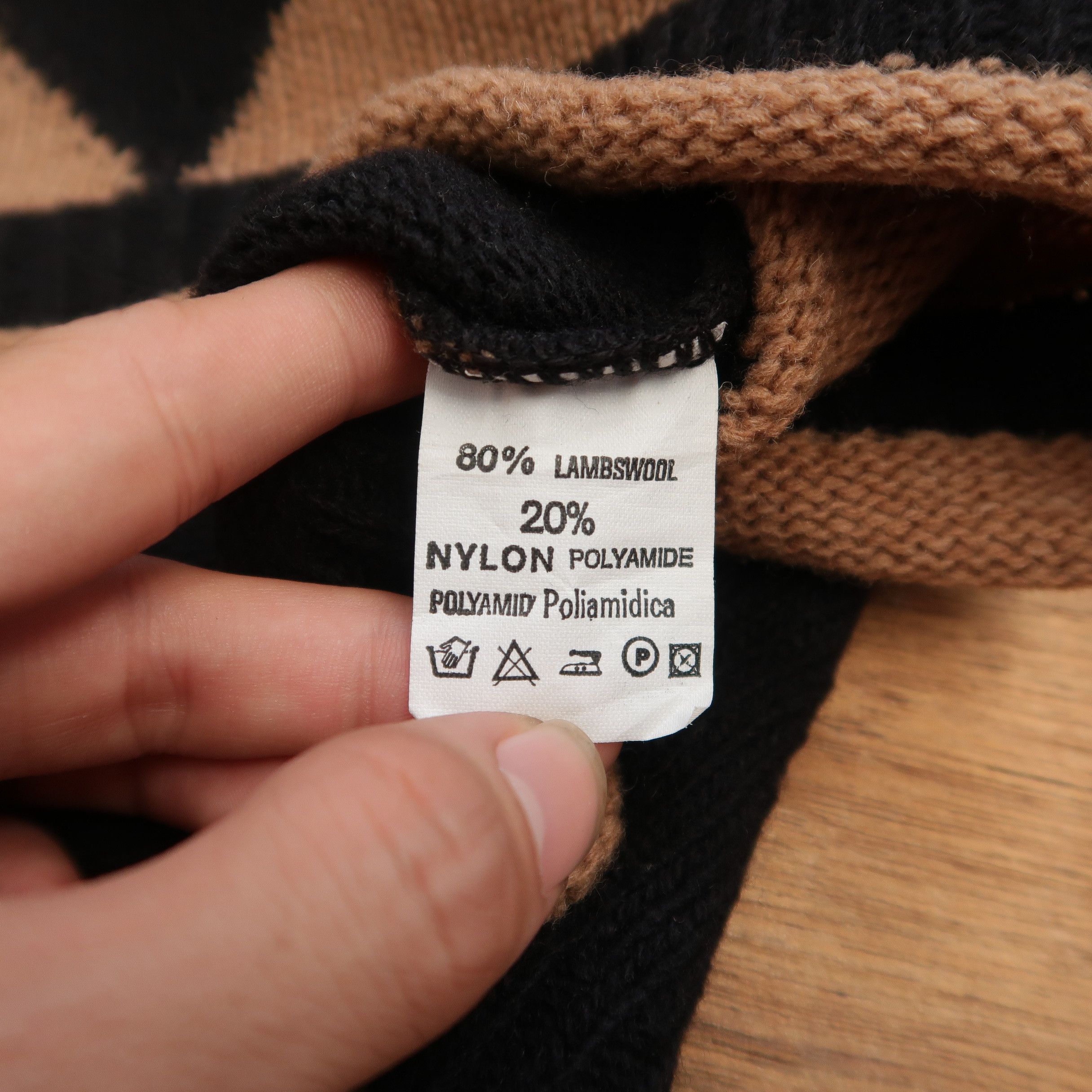 Gianfranco Ferre Gianfranco Ferre Argyle Pattern Knit Sweater Old Money Size US L / EU 52-54 / 3 - 12 Thumbnail