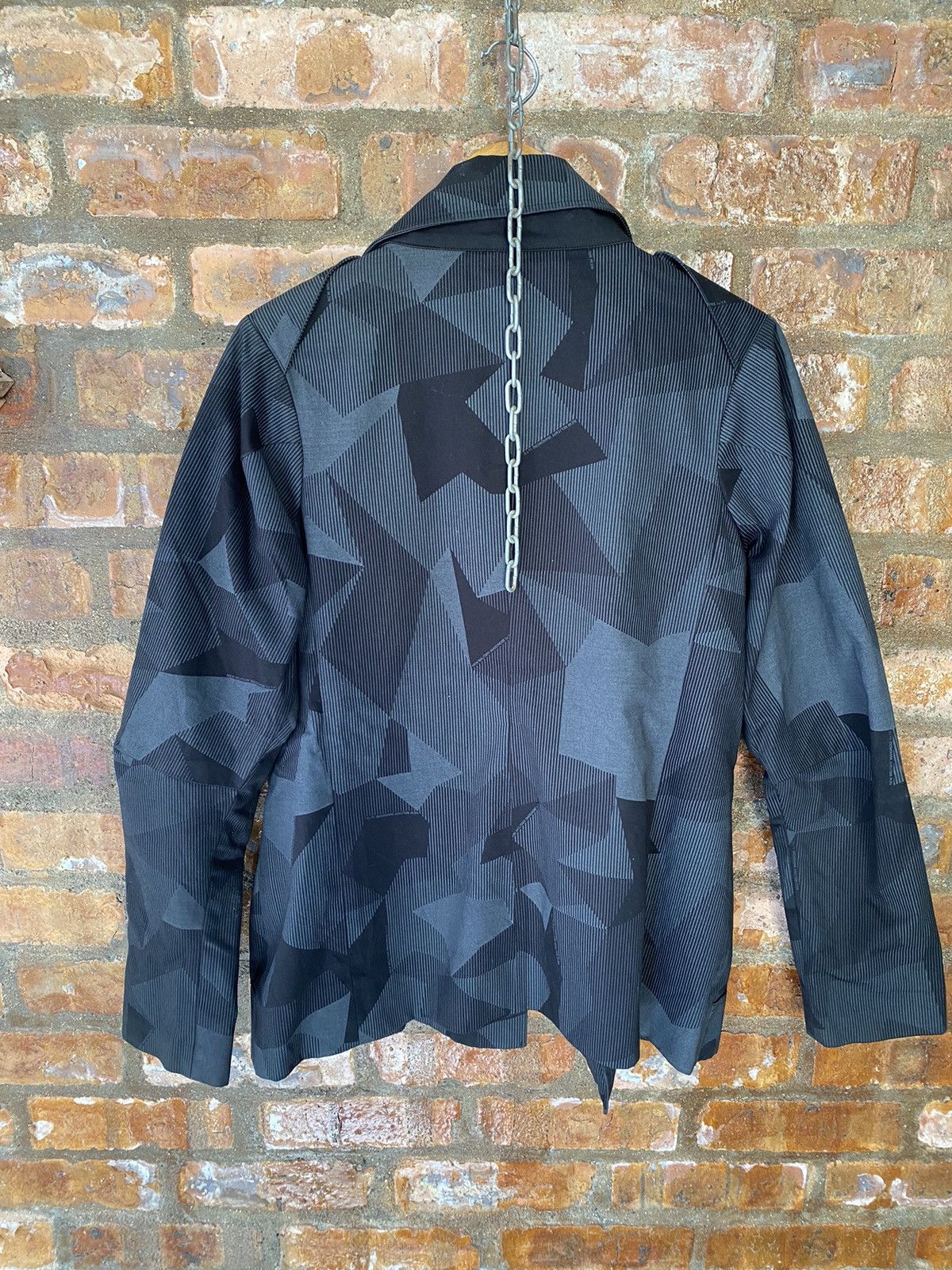 Japanese Brand × Yasuyuki Ishii × Yoshio Kubo 2000s Gradient triangle Camo asymmetrical Jacket Size US M / EU 48-50 / 2 - 15 Thumbnail
