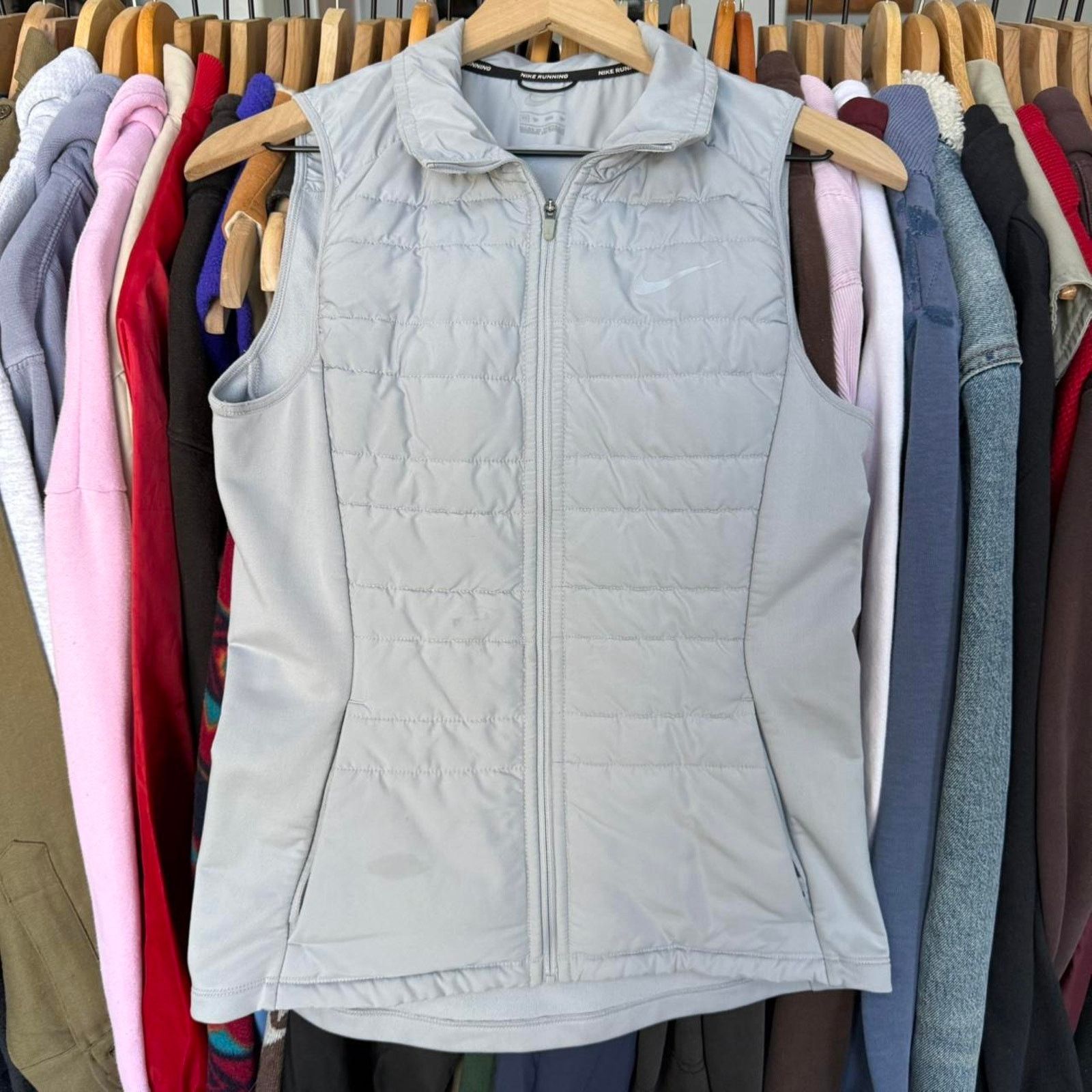 Nike Women's Nike Running Quilted Lightweight Zip Up Vest Grey Size XS / US 0-2 / IT 36-38 - 1 Thumbnail