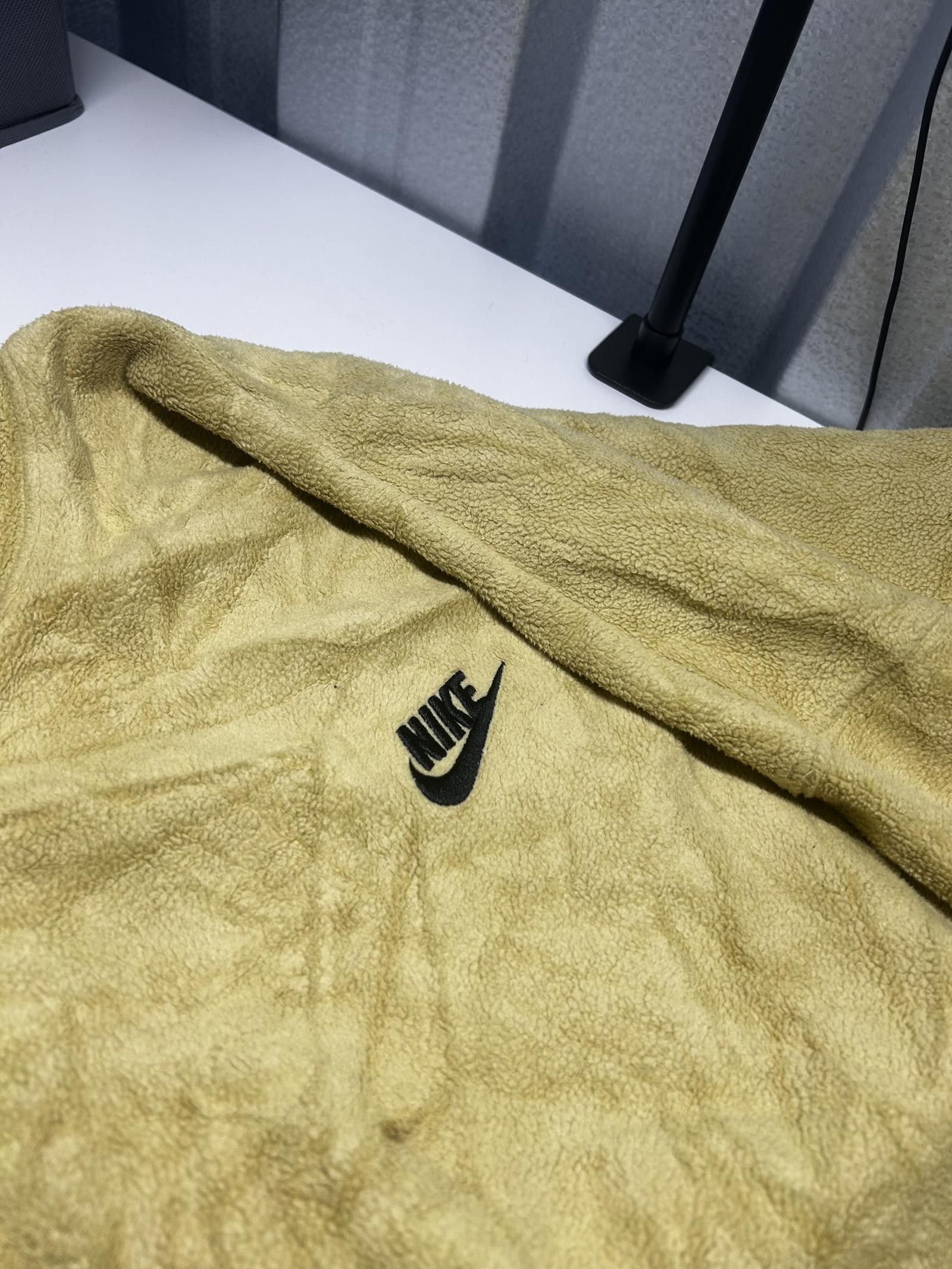 Nike Nike Hooded Sweatshirt - Stylish Light Yellow Pullover Size US XL / EU 56 / 4 - 6 Thumbnail