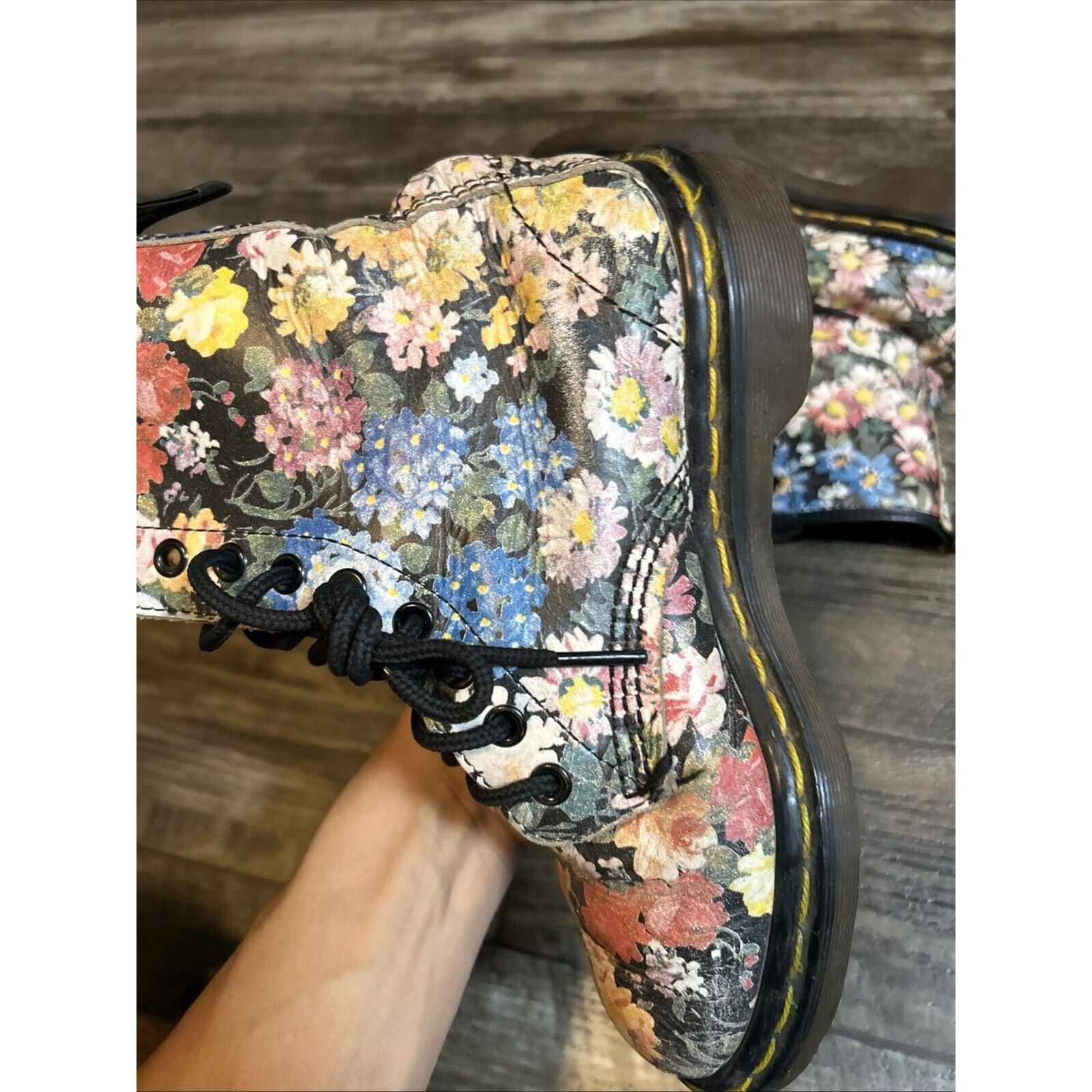 Dr. Martens RARE VTG Dr. Martens Dark Floral Lace Up Eyelet Boot Women Size US 5 / IT 35 - 4 Thumbnail