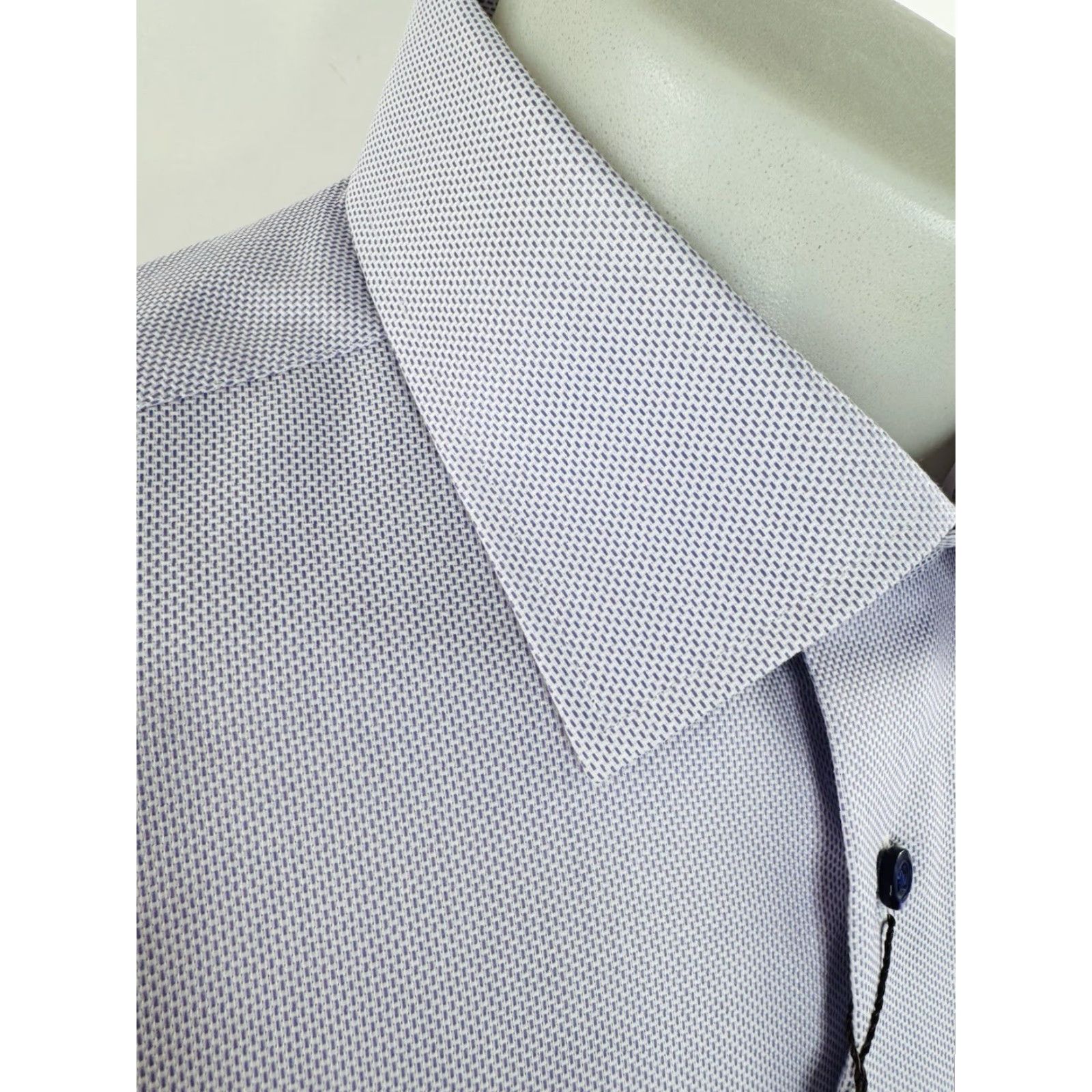 David Donahue DAVID DONAHUE Dress Shirt - 17.5 36/37 Slightly Textured Pinkish Purple Button-Down 34" L 25.5" Pit to Pit Mens Shirt Size 48R - 2 Thumbnail