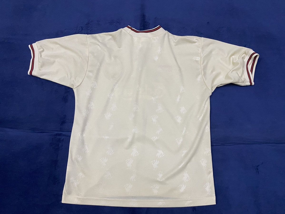 Reebok × Vintage Very Rare Vintage 96' 97' Liverpool Away Kit Size US XL / EU 56 / 4 - 3 Thumbnail