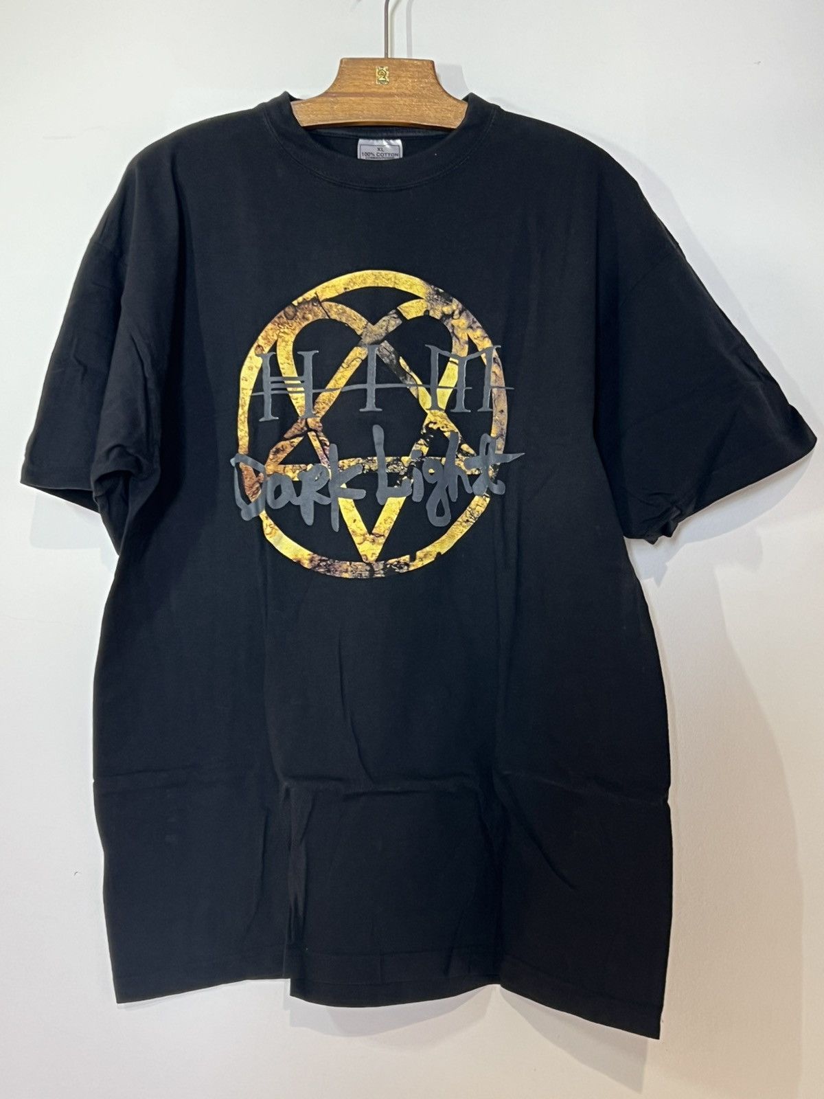 Band Tees Him dark light shirt early 00s vintage Size US XL / EU 56 / 4 - 1 Thumbnail